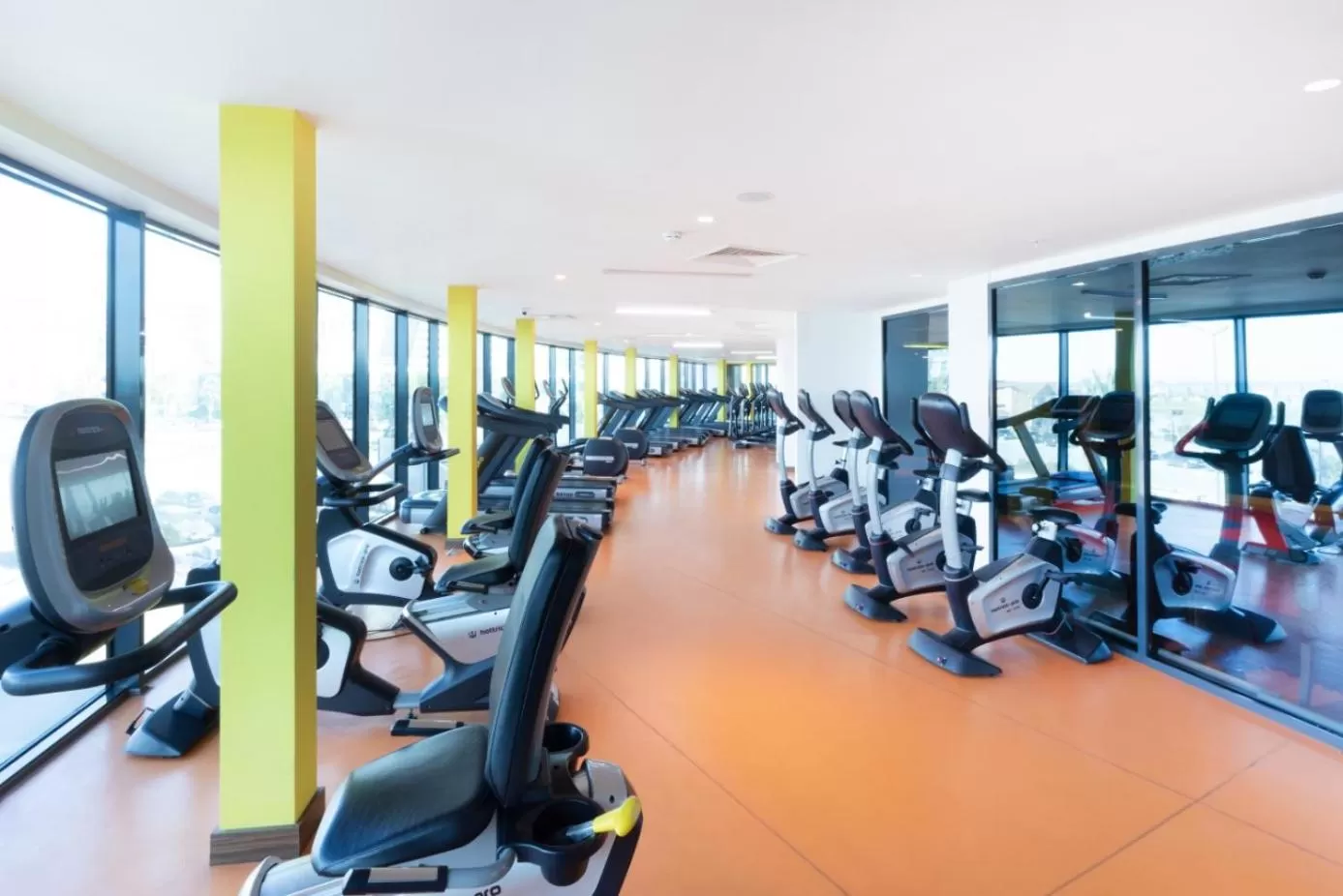Fitness centre/facilities in Sky Tower King Hotel