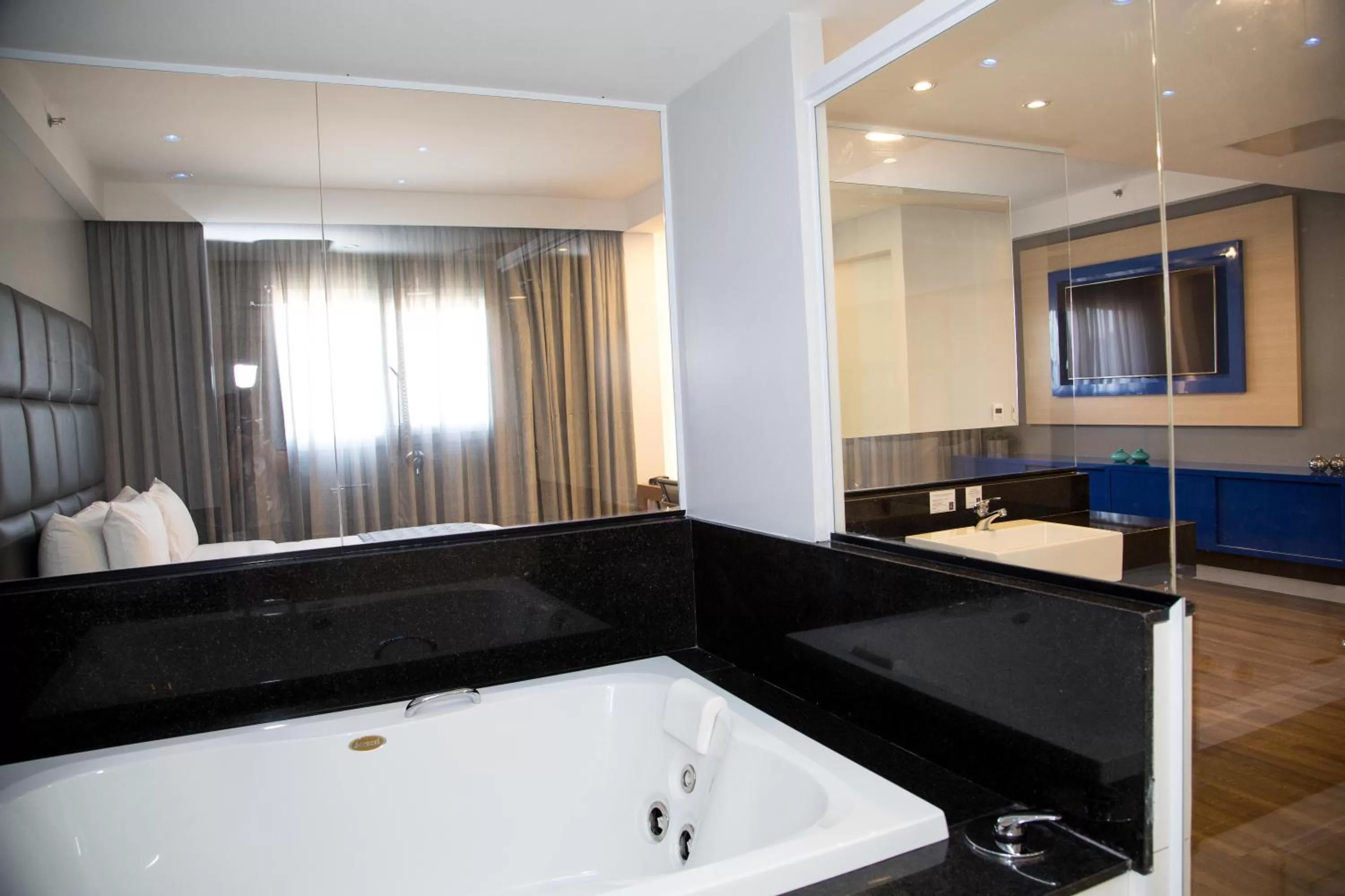 Bathroom, Bed in All Inn Sorocaba