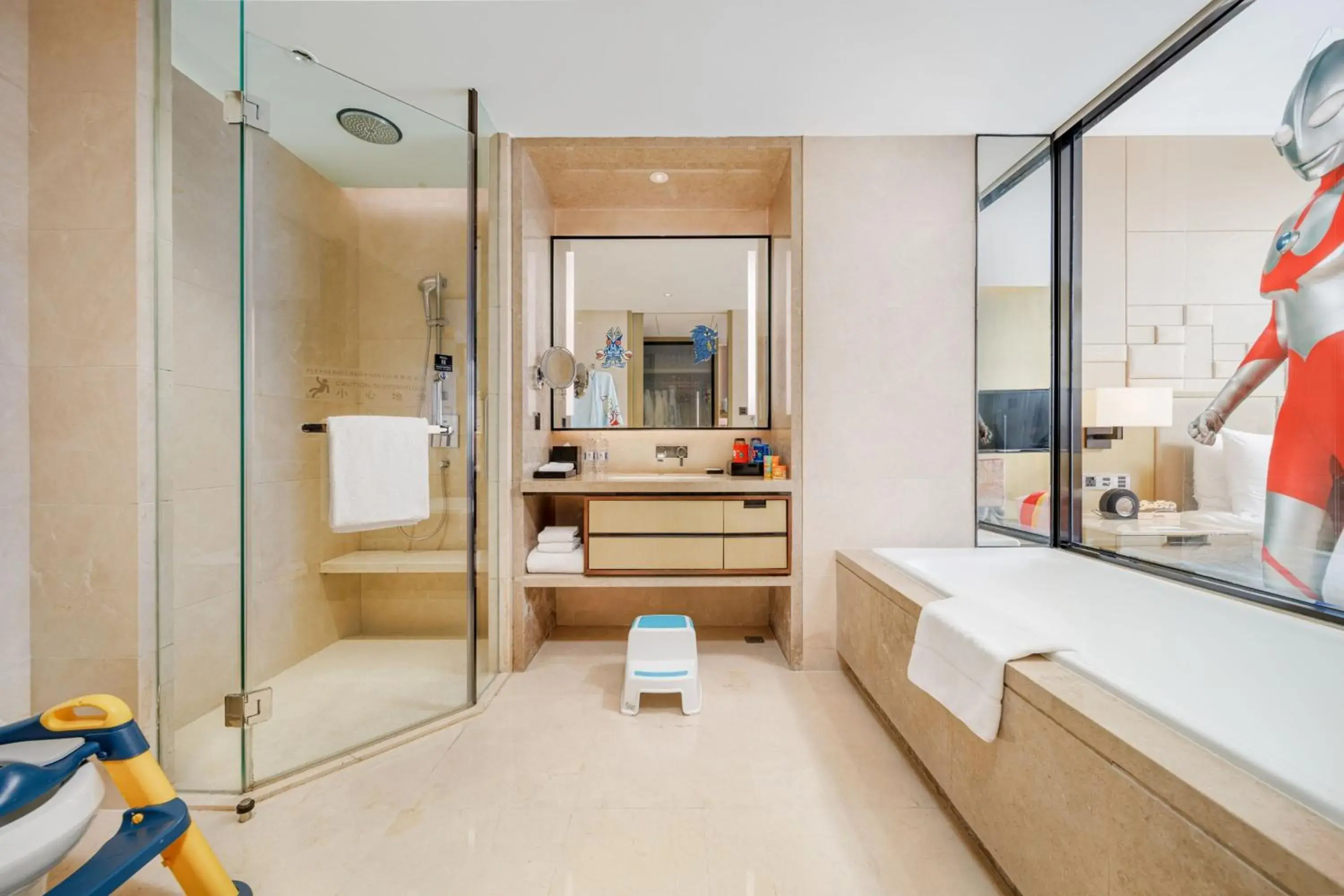 Photo of the whole room, Bathroom in Chengdu Marriott Hotel Financial Centre