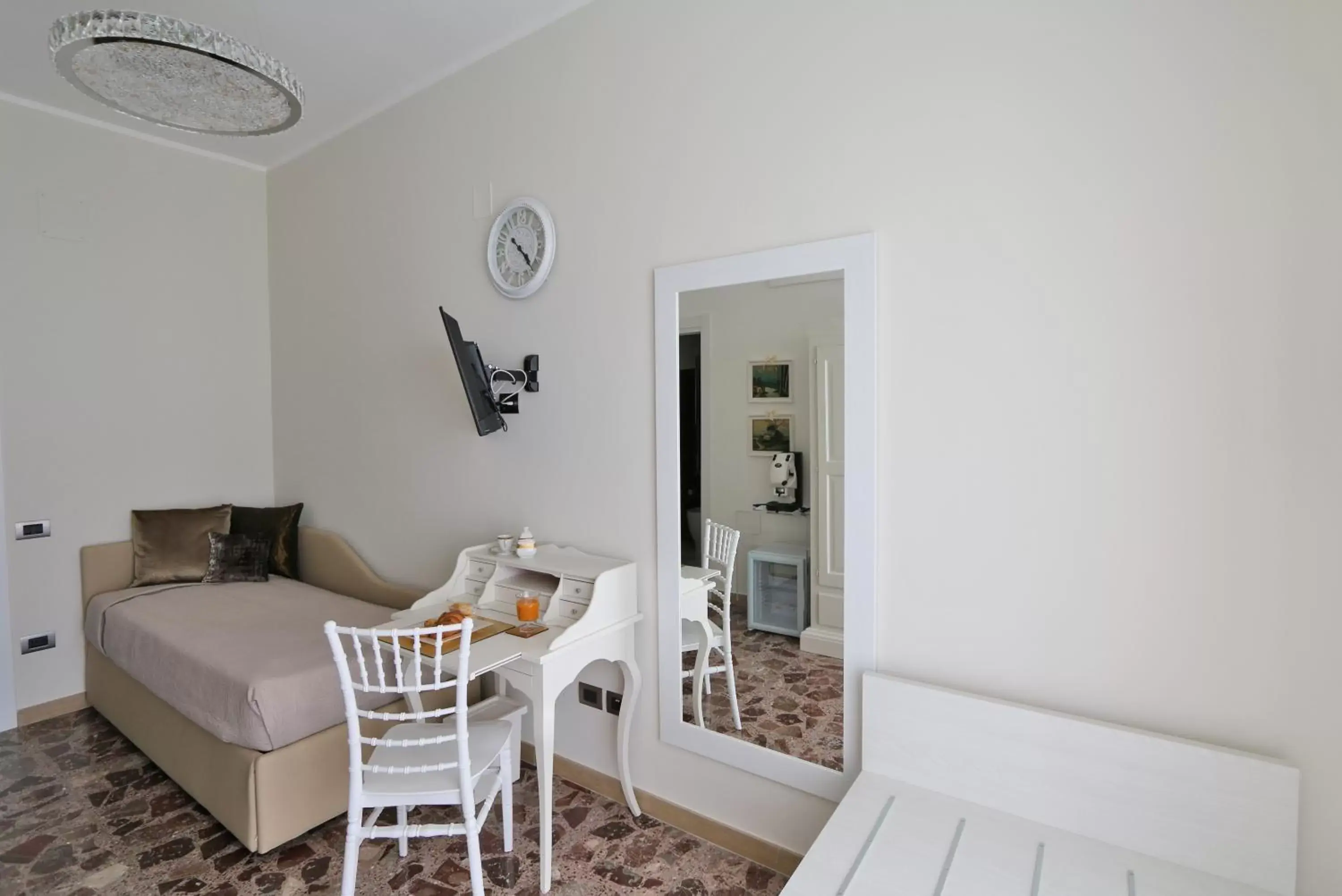 Decorative detail, Dining Area in SOLIDEA BNB