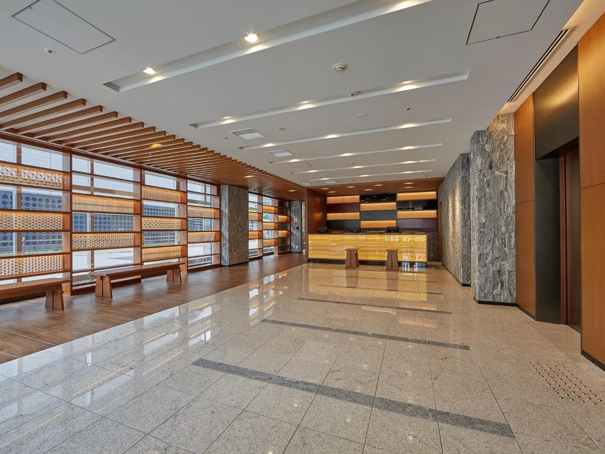 Lobby or reception in Hearton Hotel Shinsaibashi Nagahoridouri Lobby or reception in Hearton Hotel Shinsaibashi Nagahoridouri