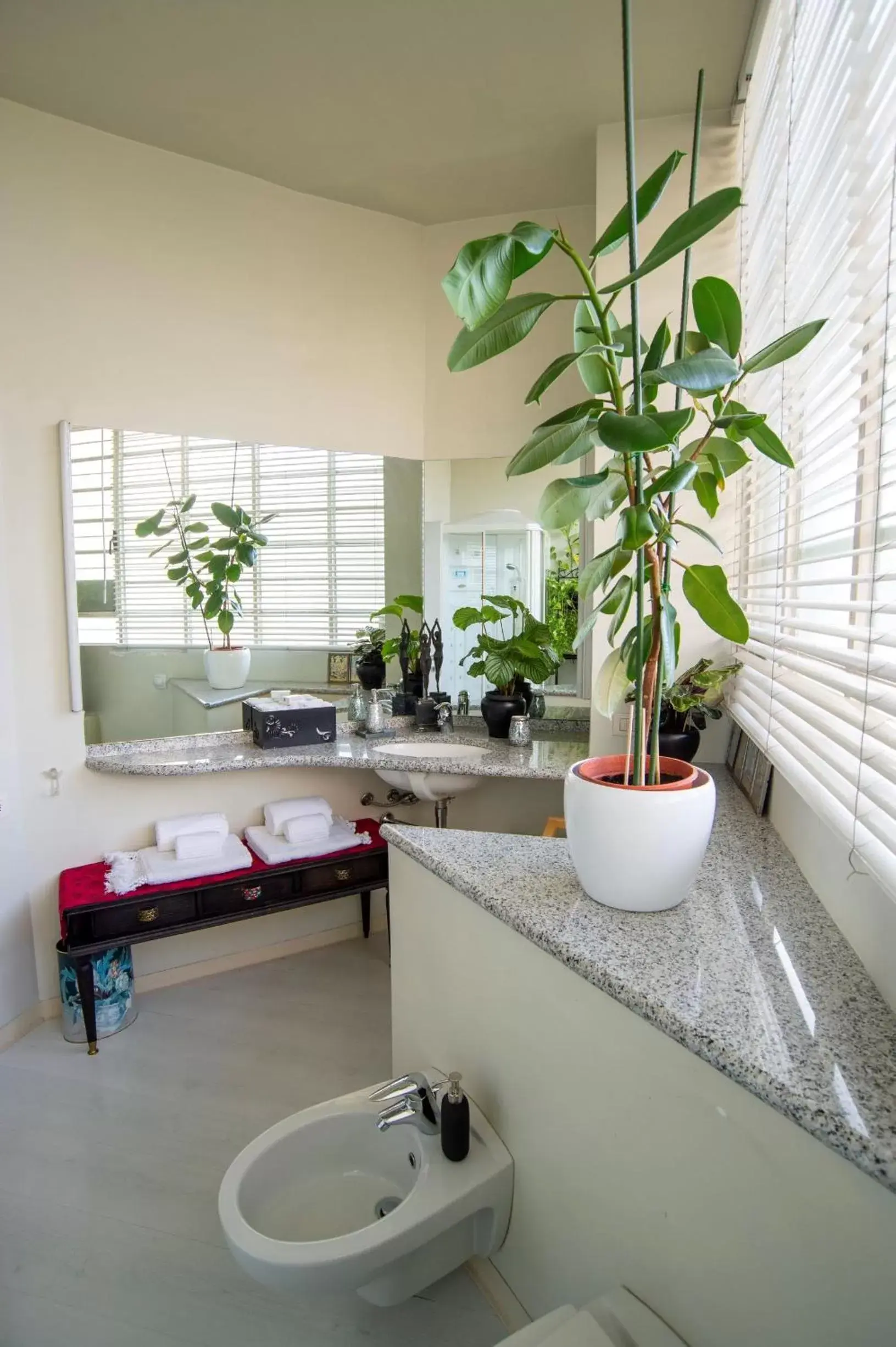 Bathroom in MY PLACE Suite Apartment - Milano Navigli