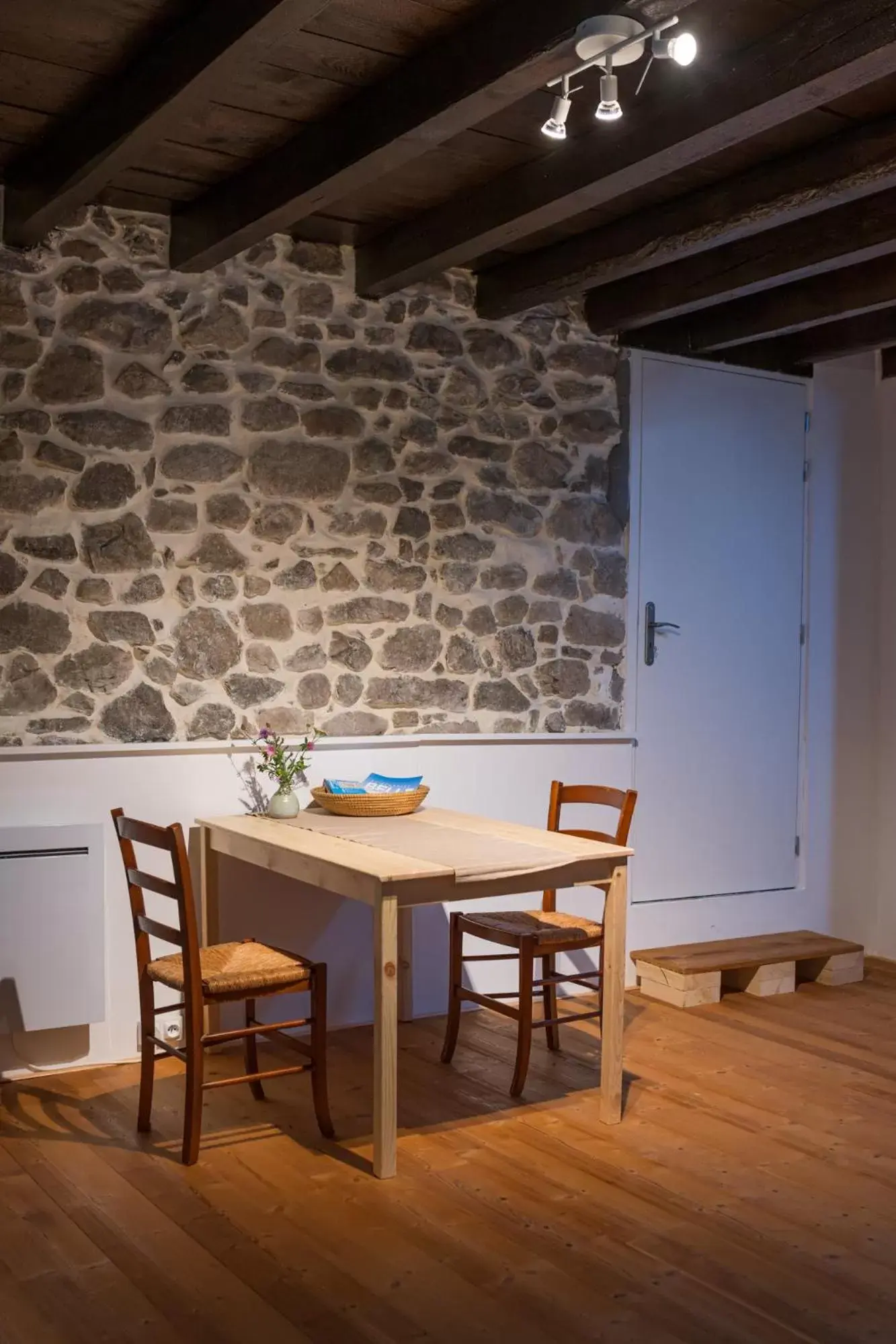 Dining Area in B&B MaisonNel