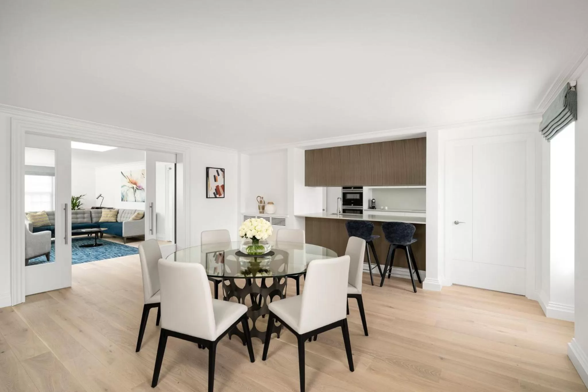 Photo of the whole room in COMO Metropolitan London