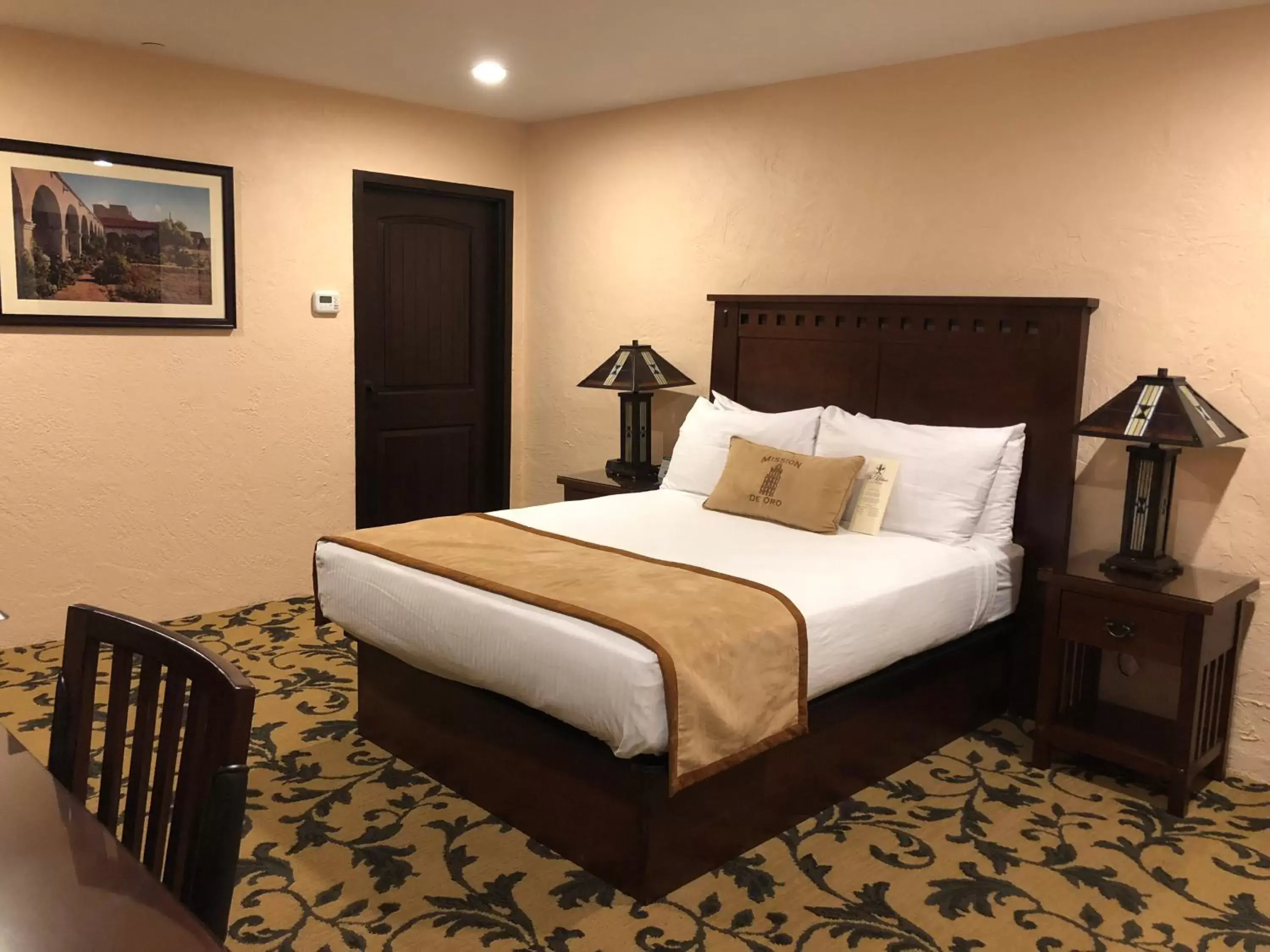 Bed in Hotel Mission De Oro