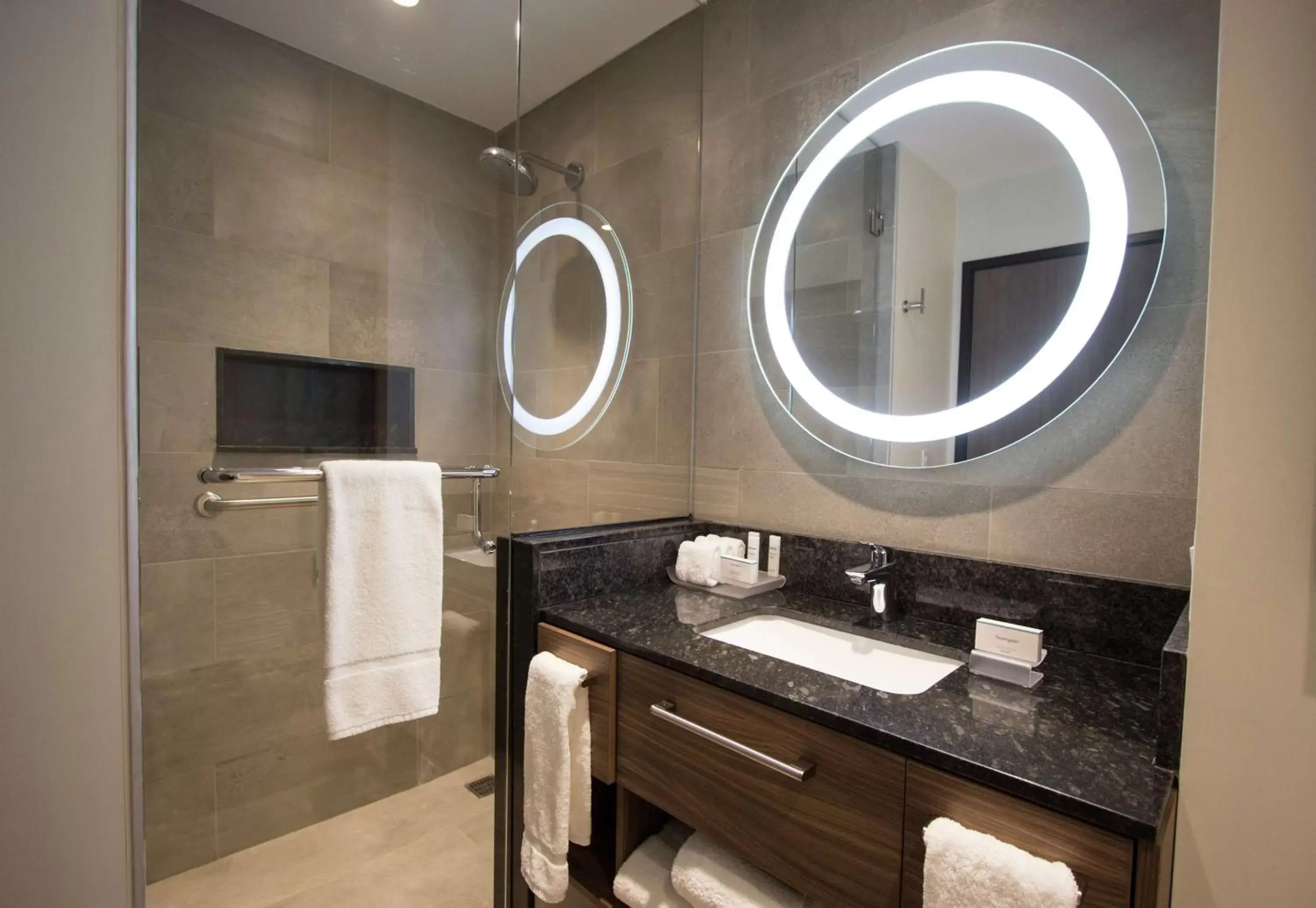 Bathroom in Homewood Suites By Hilton Silao Airport