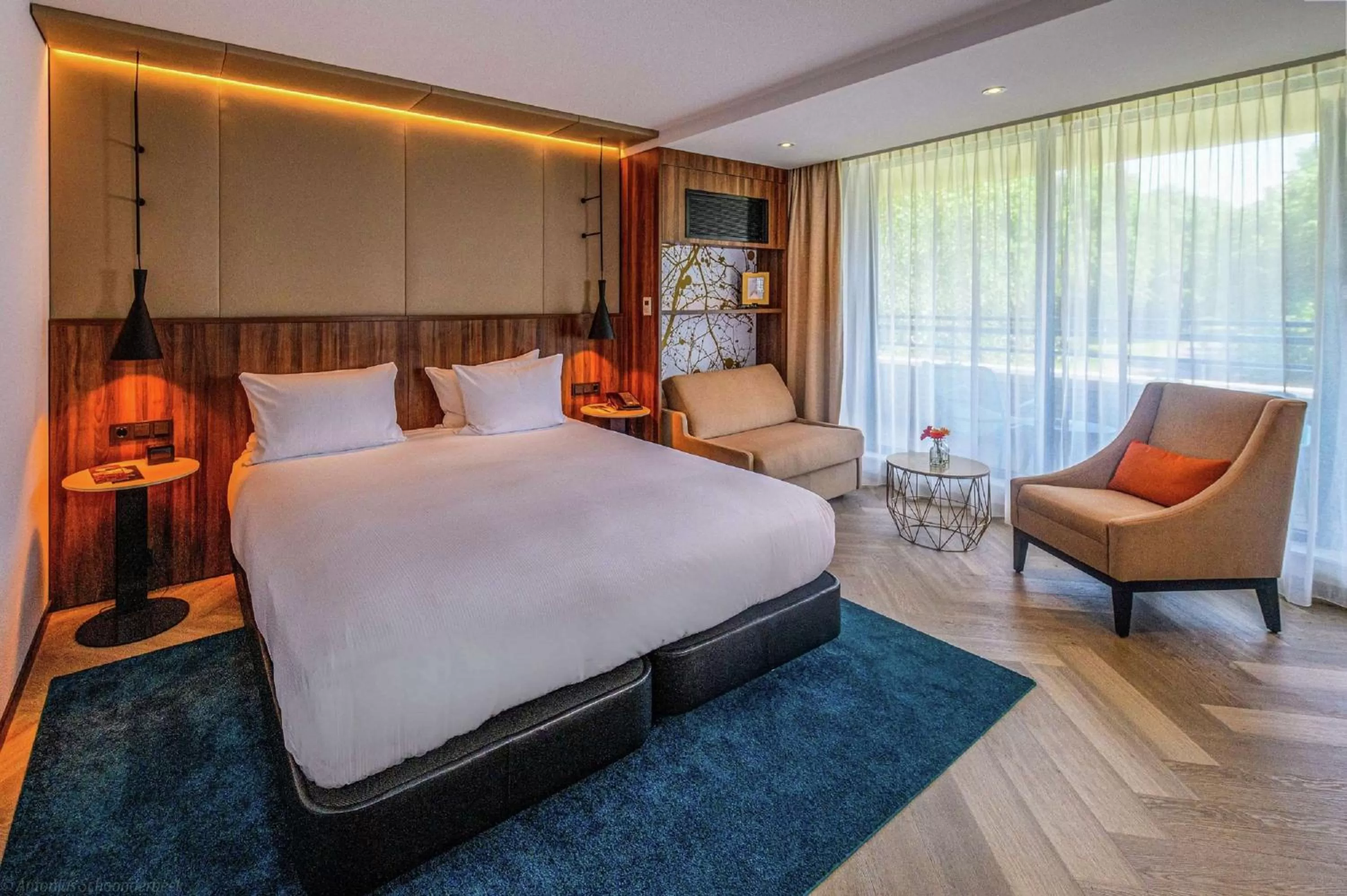 Bedroom, Bed in DoubleTree by Hilton Royal Parc Soestduinen