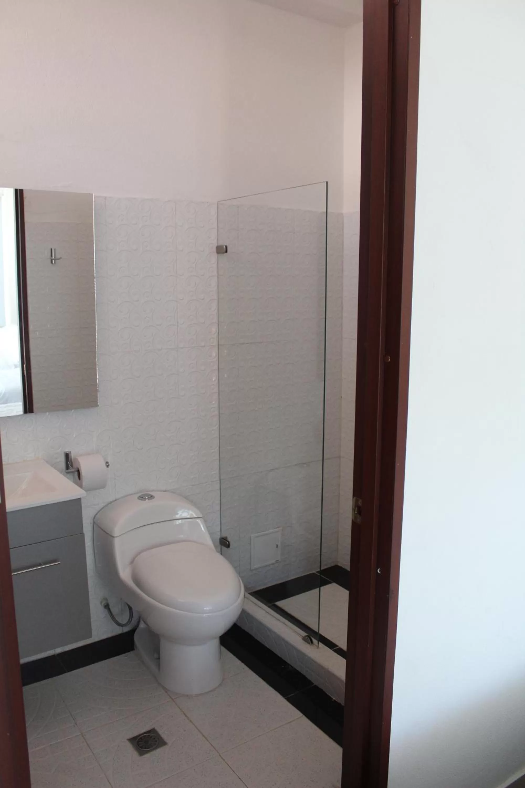 Comfort Triple Room with Shower in Hotel spa Excalibur