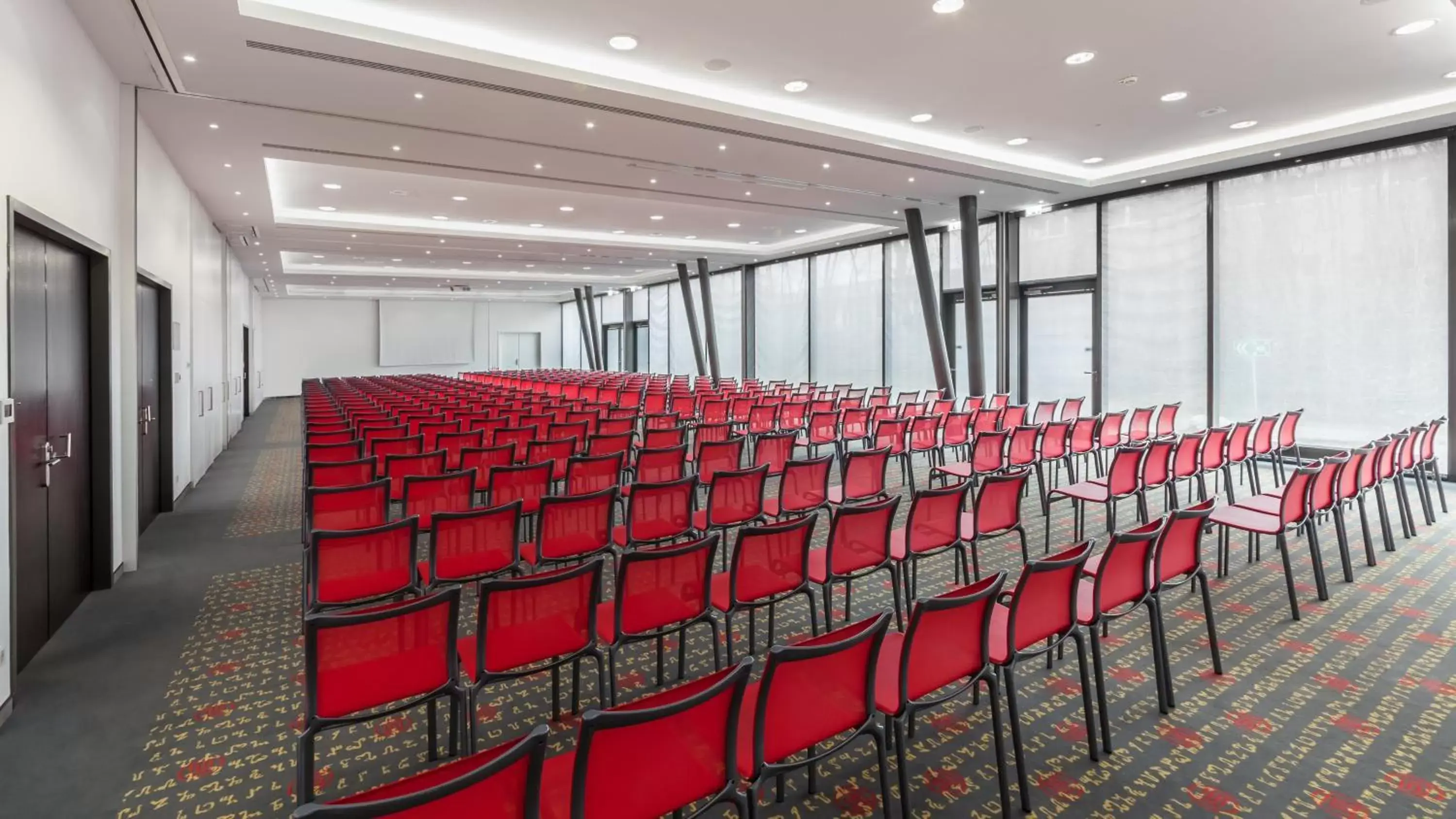 Meeting/conference room in Holiday Inn Munich - Westpark, an IHG Hotel