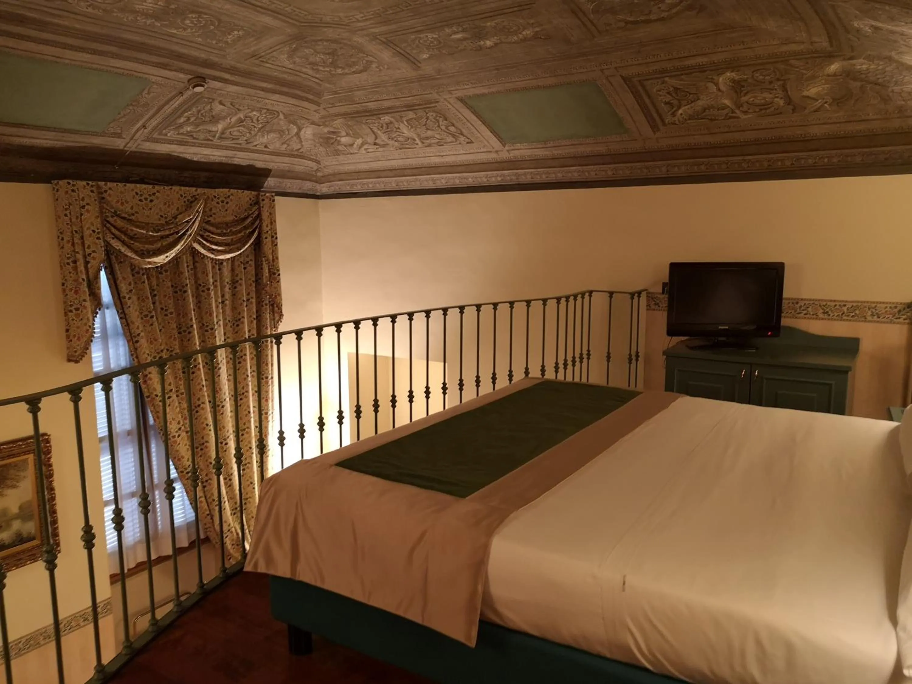 Bedroom, Bed in Best Western Hotel Genio