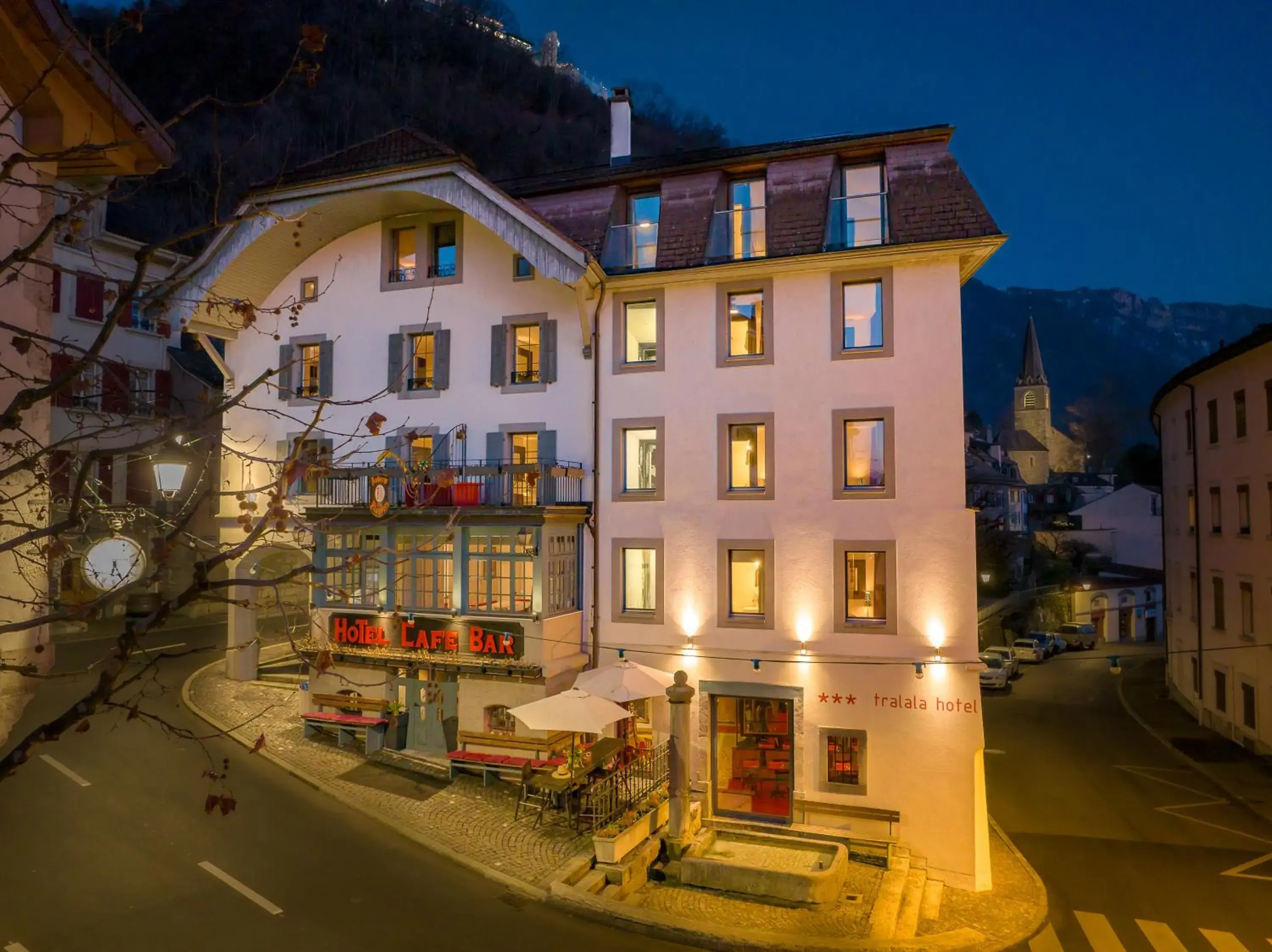 Property Building in Tralala Hotel Montreux