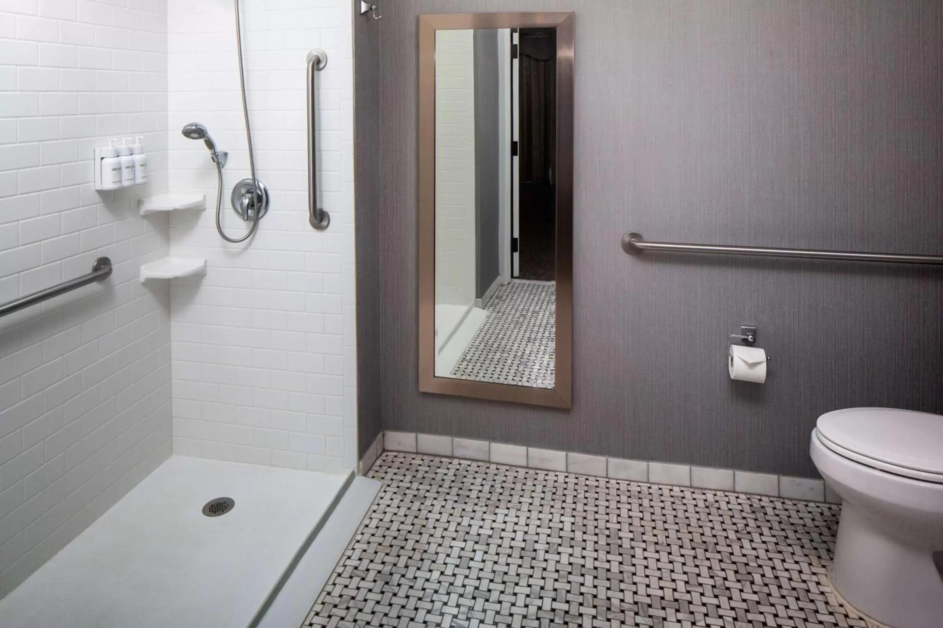 Bathroom in The Elms Hotel & Spa, a Destination by Hyatt Hotel