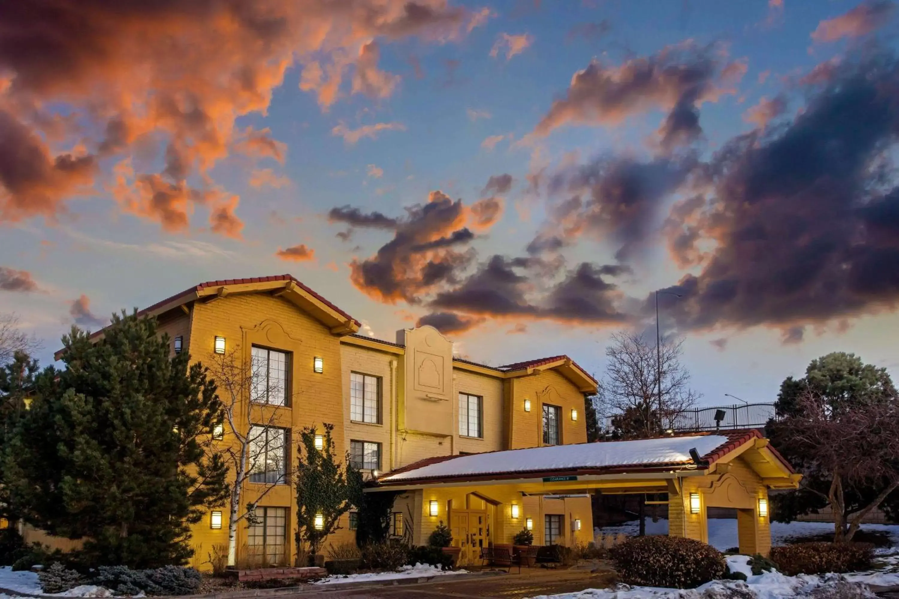 Property Building in La Quinta Inn by Wyndham Denver Northglenn