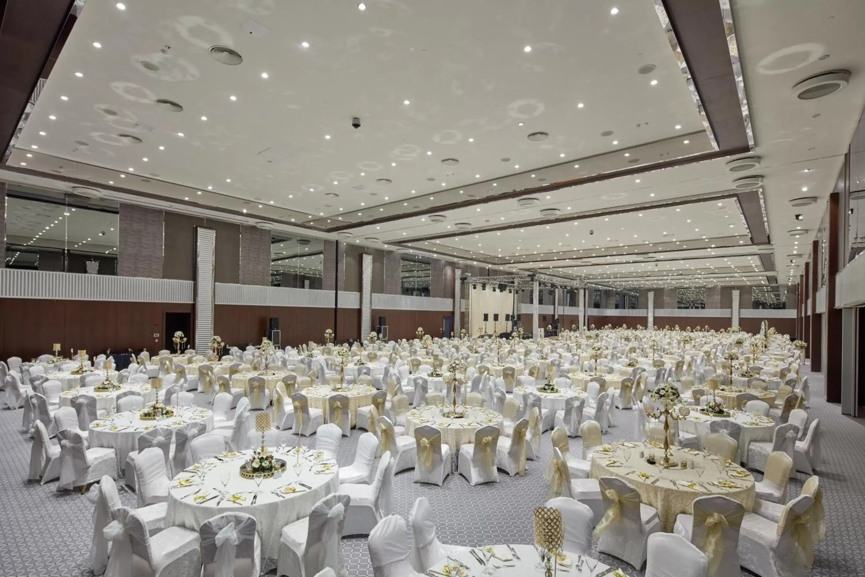 Business facilities, Banquet Facilities in Pullman Istanbul Hotel & Convention Center