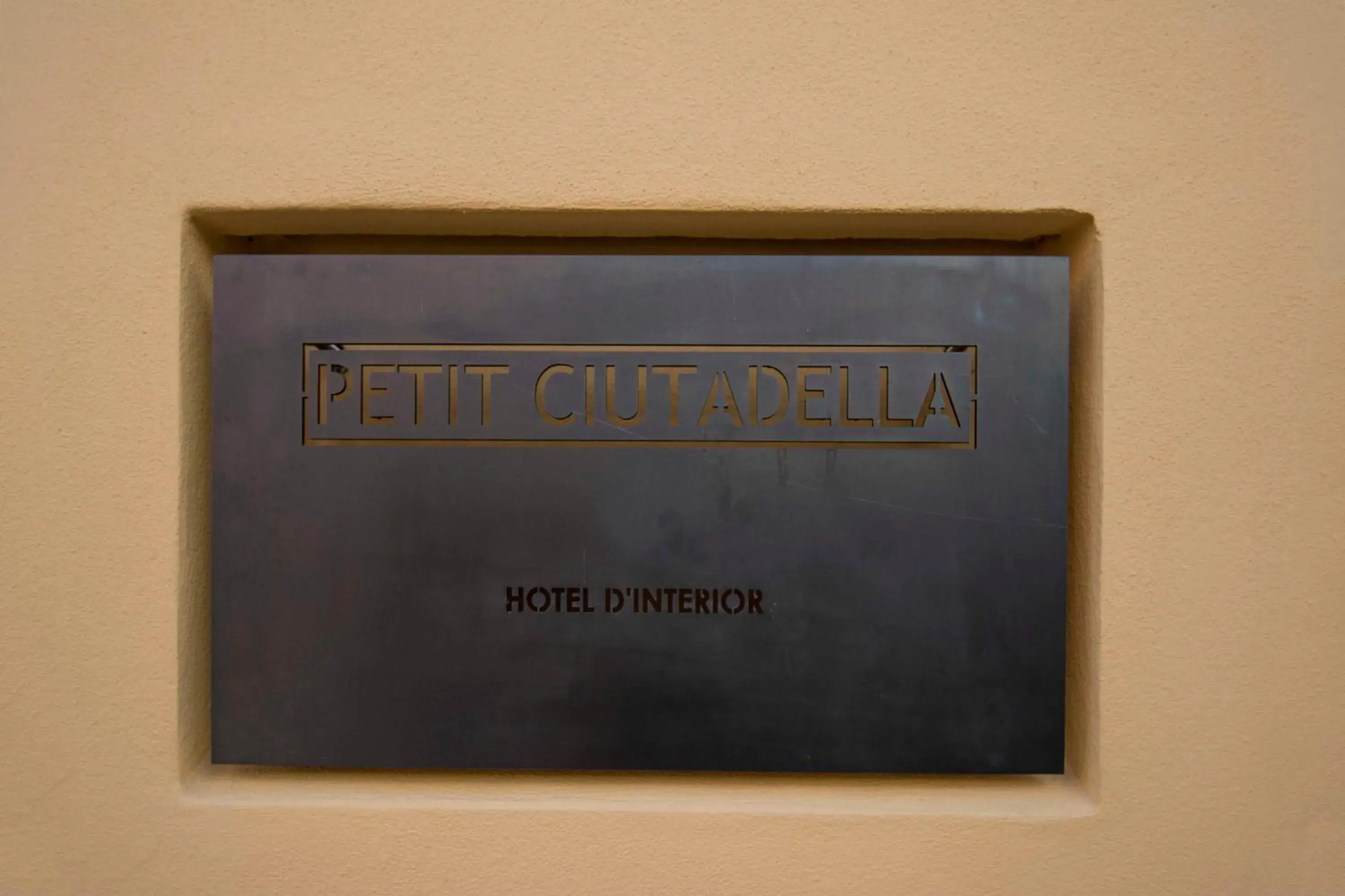 Logo/Certificate/Sign in Petit Hotel Ciutadella