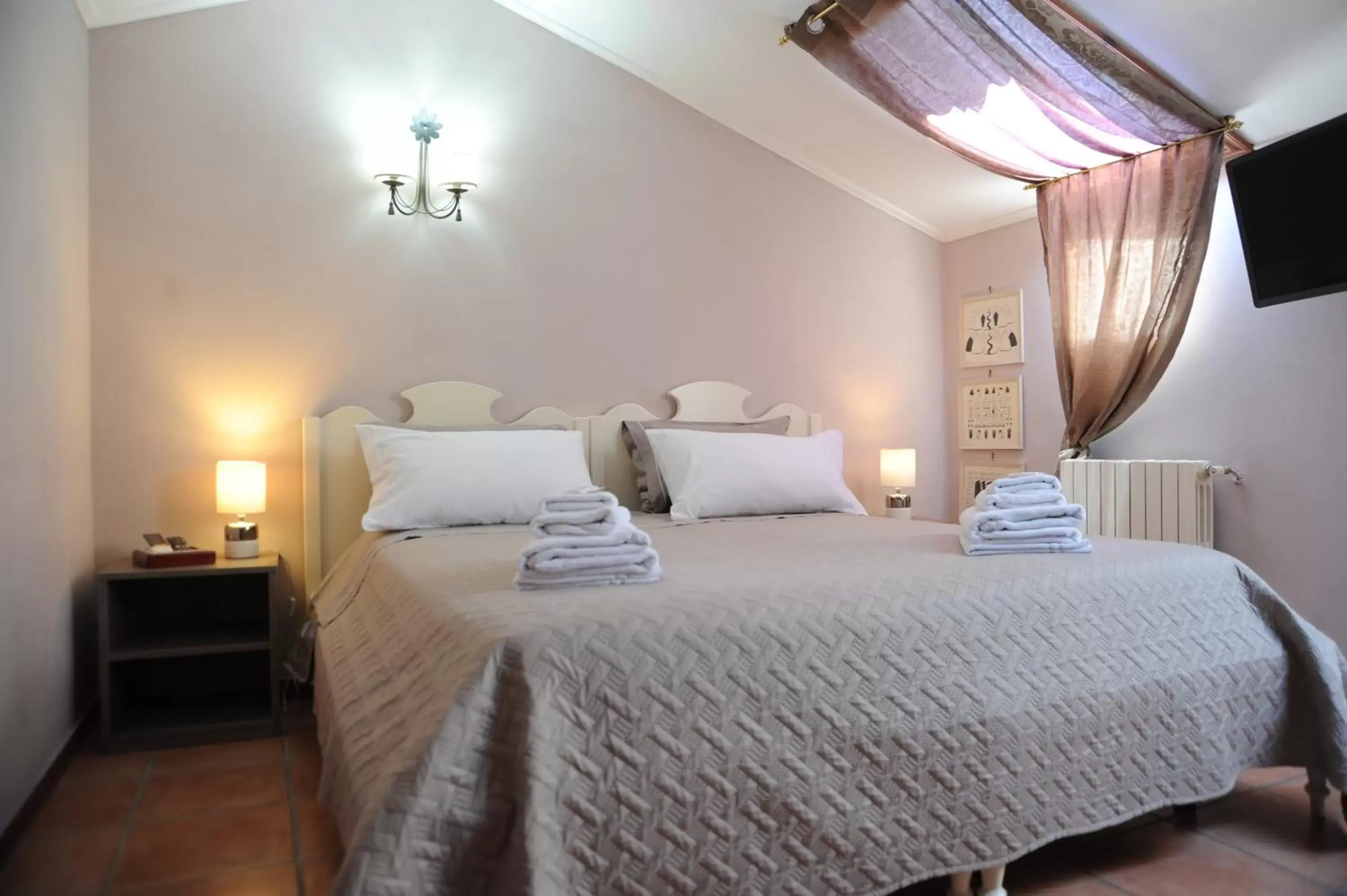 Bed in RESIDENZA D'ORIA B&B