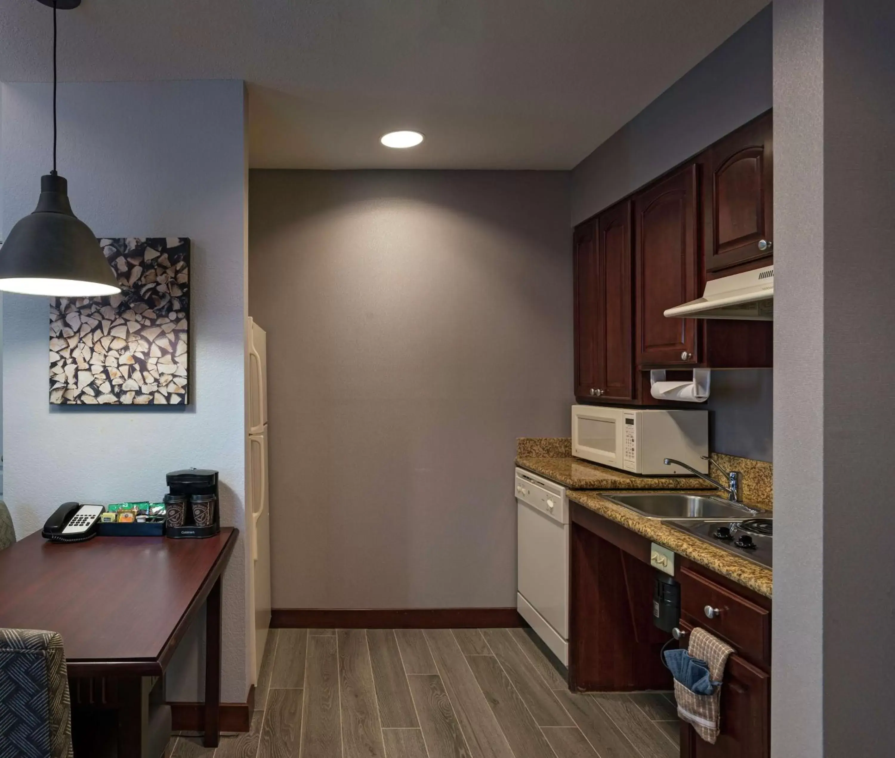 Kitchen or kitchenette, Kitchen/Kitchenette in Homewood Suites by Hilton Fort Collins