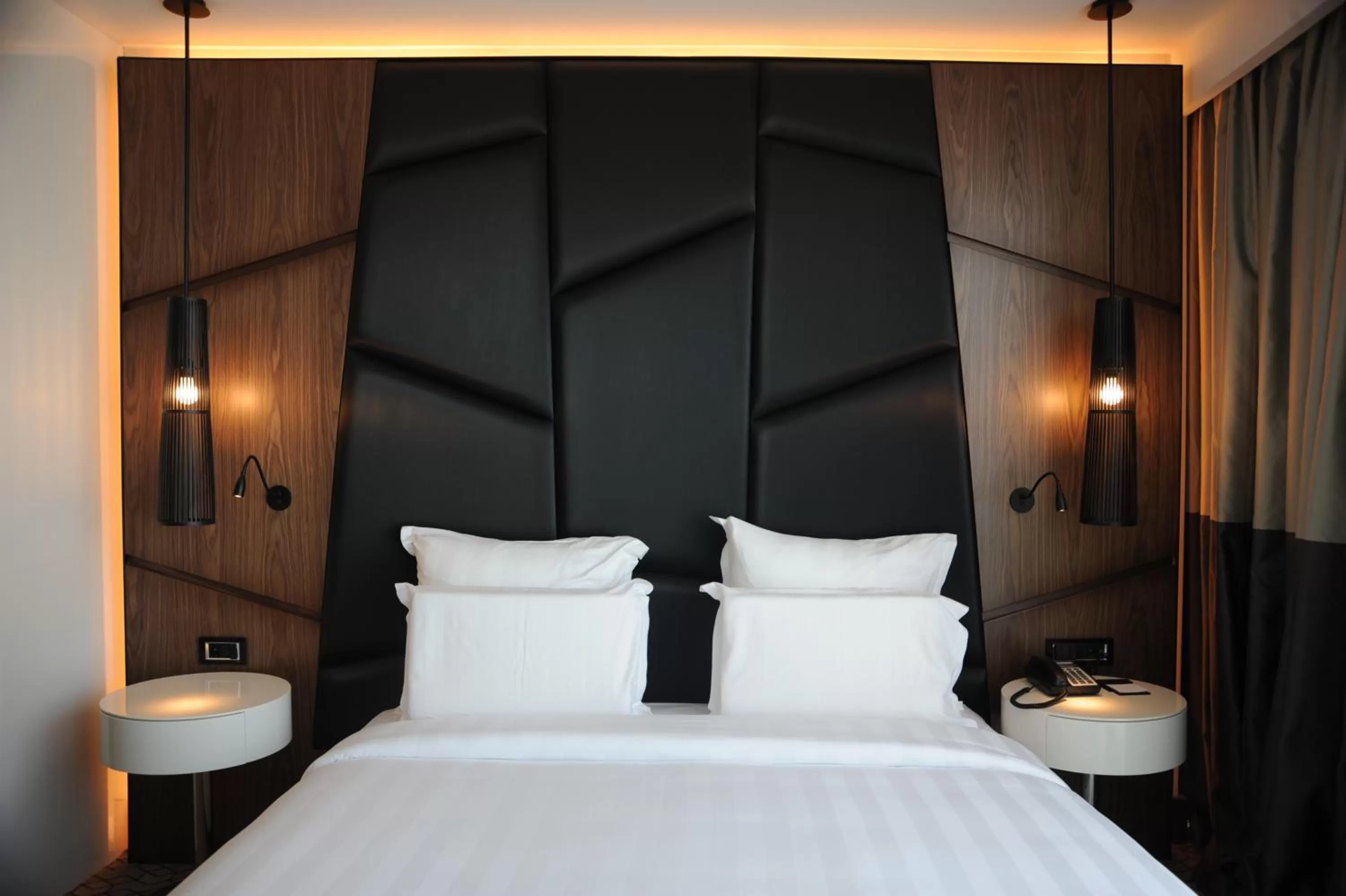 Bed in Pullman Istanbul Hotel & Convention Center