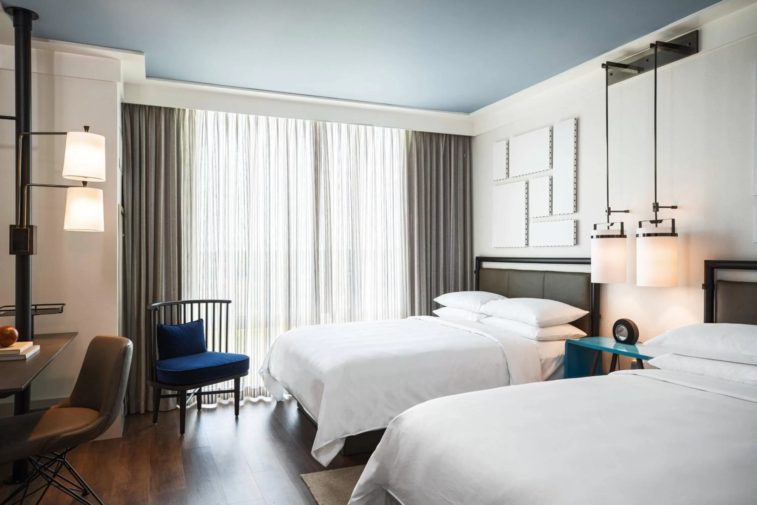 Photo of the whole room, Bed in Renaissance Columbus Westerville-Polaris Hotel