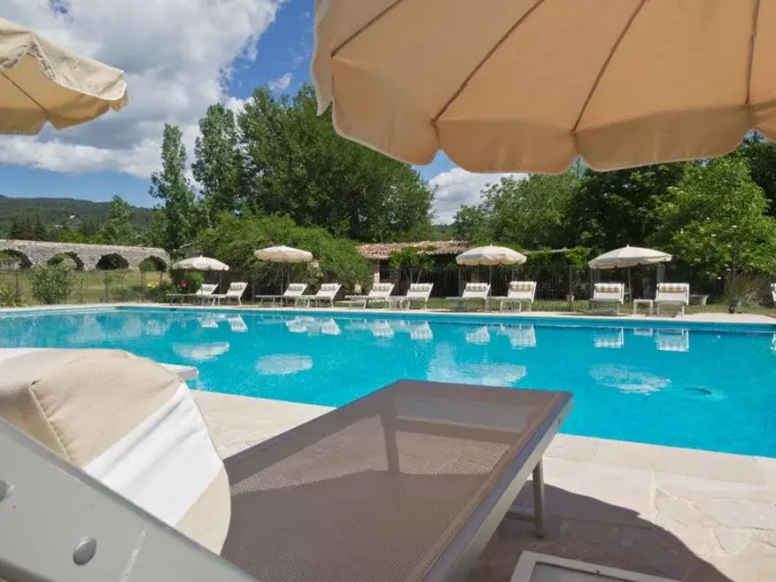 Swimming Pool in Hotel-Restaurant Le Moulin De La Camandoule
