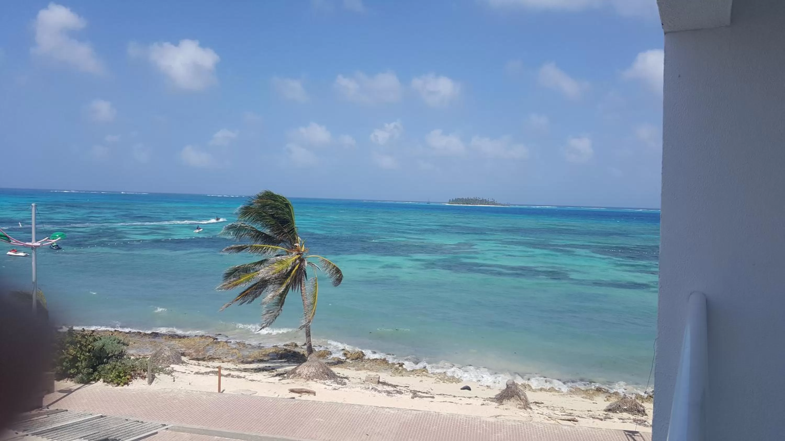 Day in Caribbean Island Hotel Piso 2