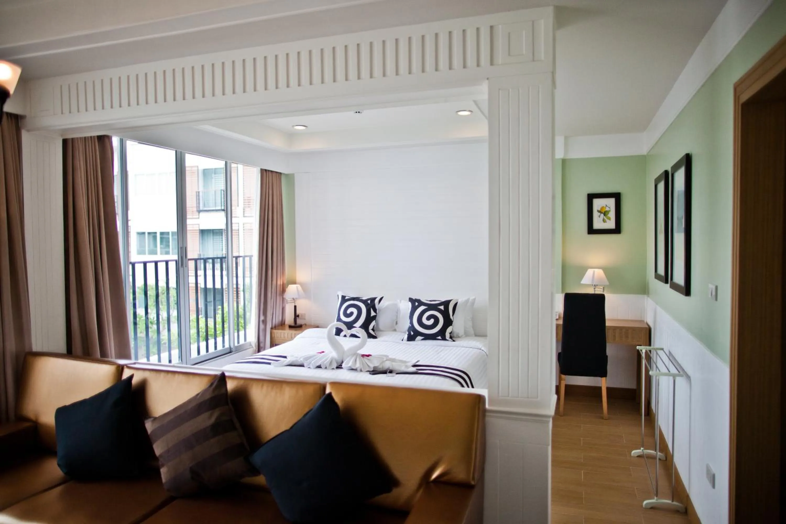 Photo of the whole room in Paradise Hotel Udonthani