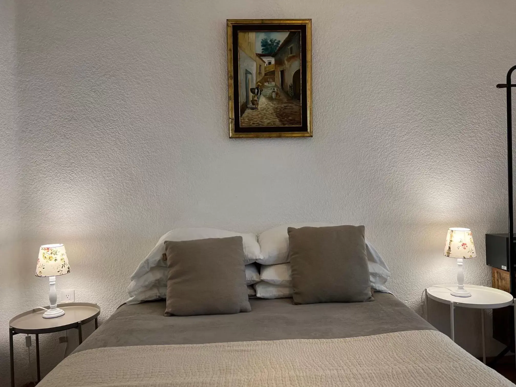 Photo of the whole room, Bed in Distrito Condesa Rooms and Studios
