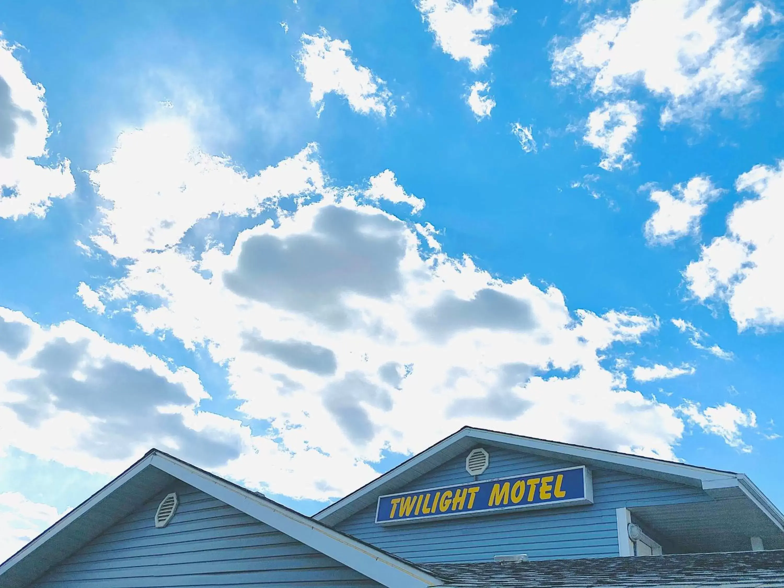 Property Building in Twilight Country Motel