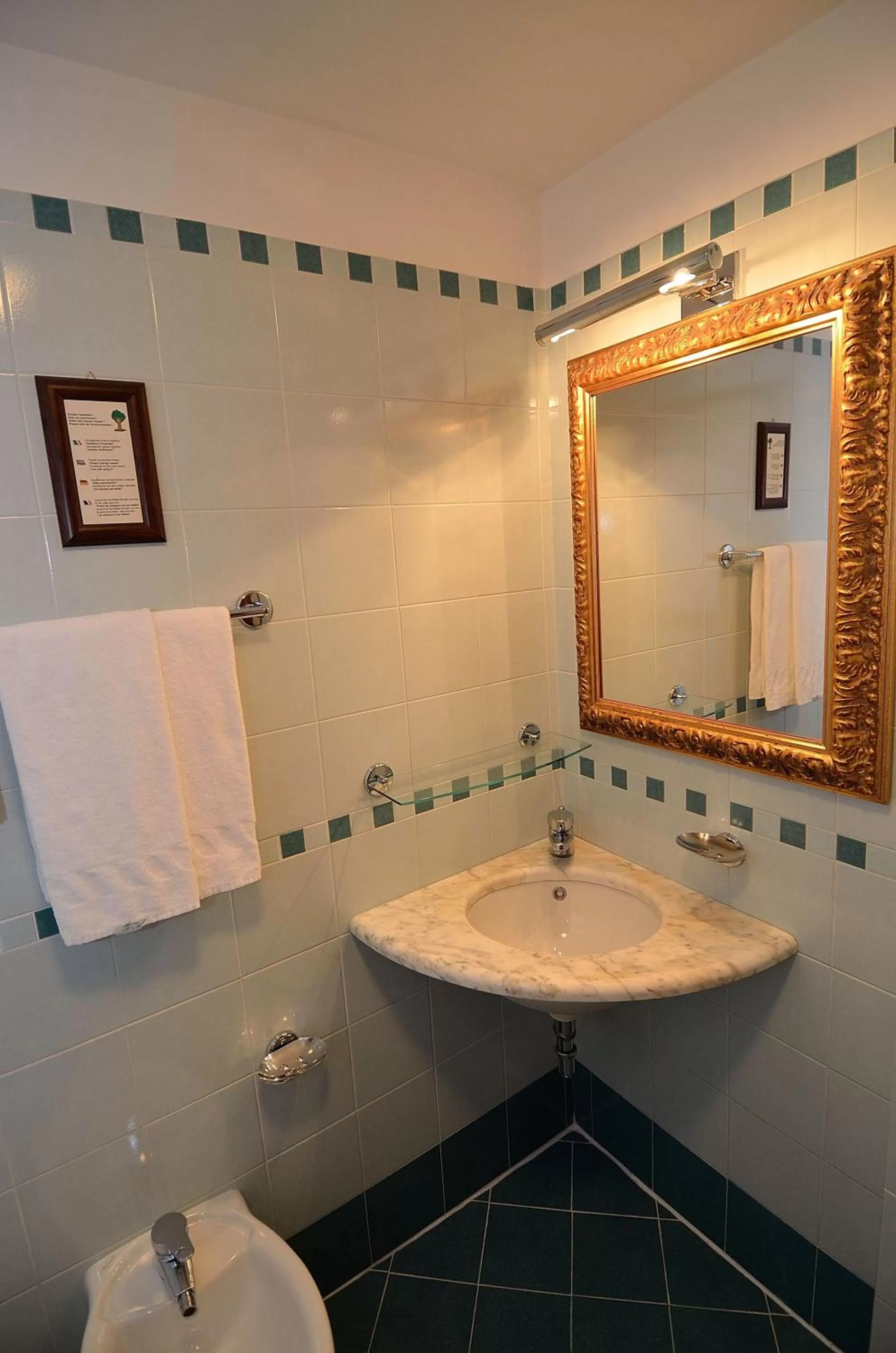 Bathroom in Locanda La Corte