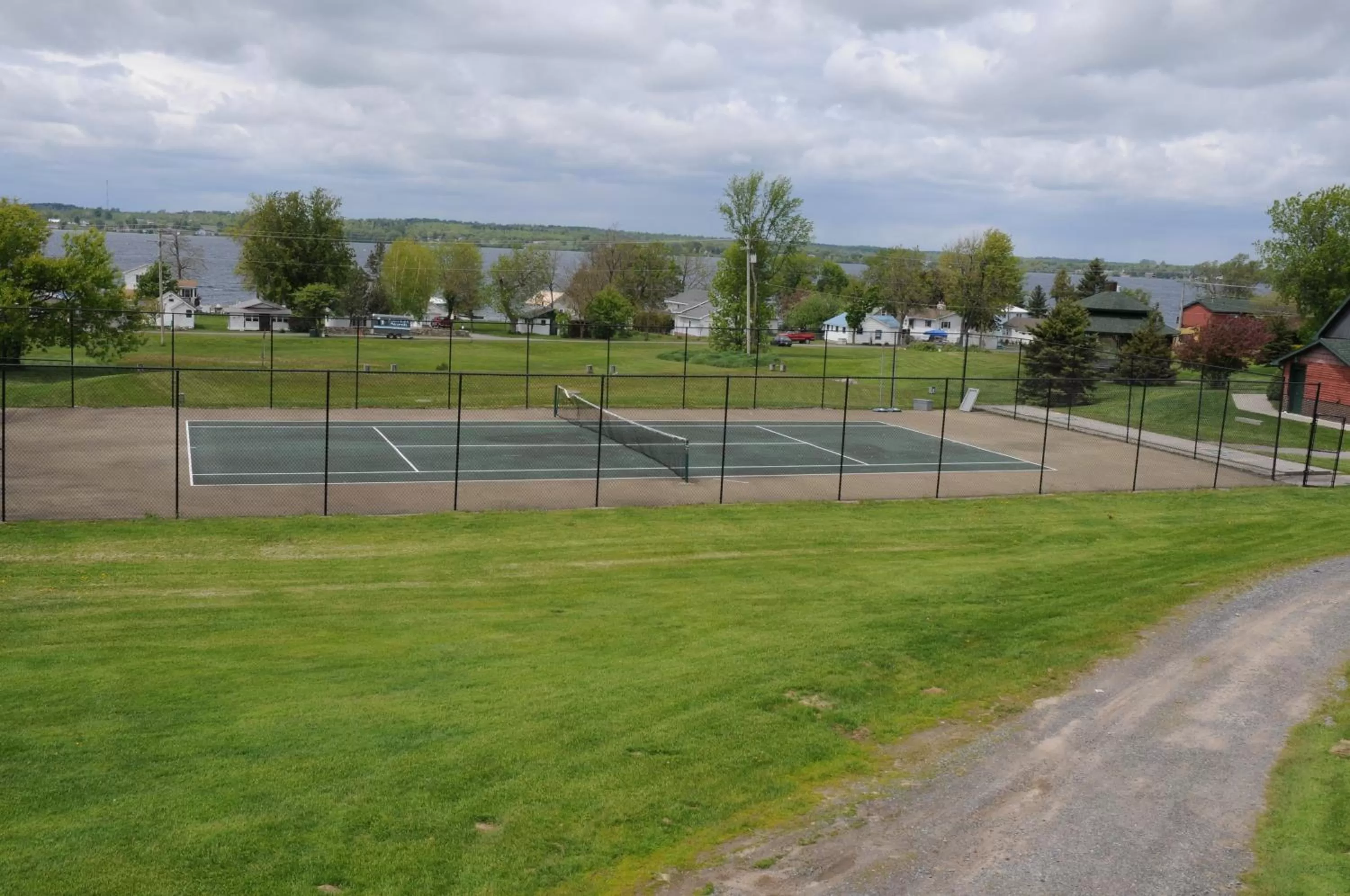 Tennis court in Stone Fence Resort