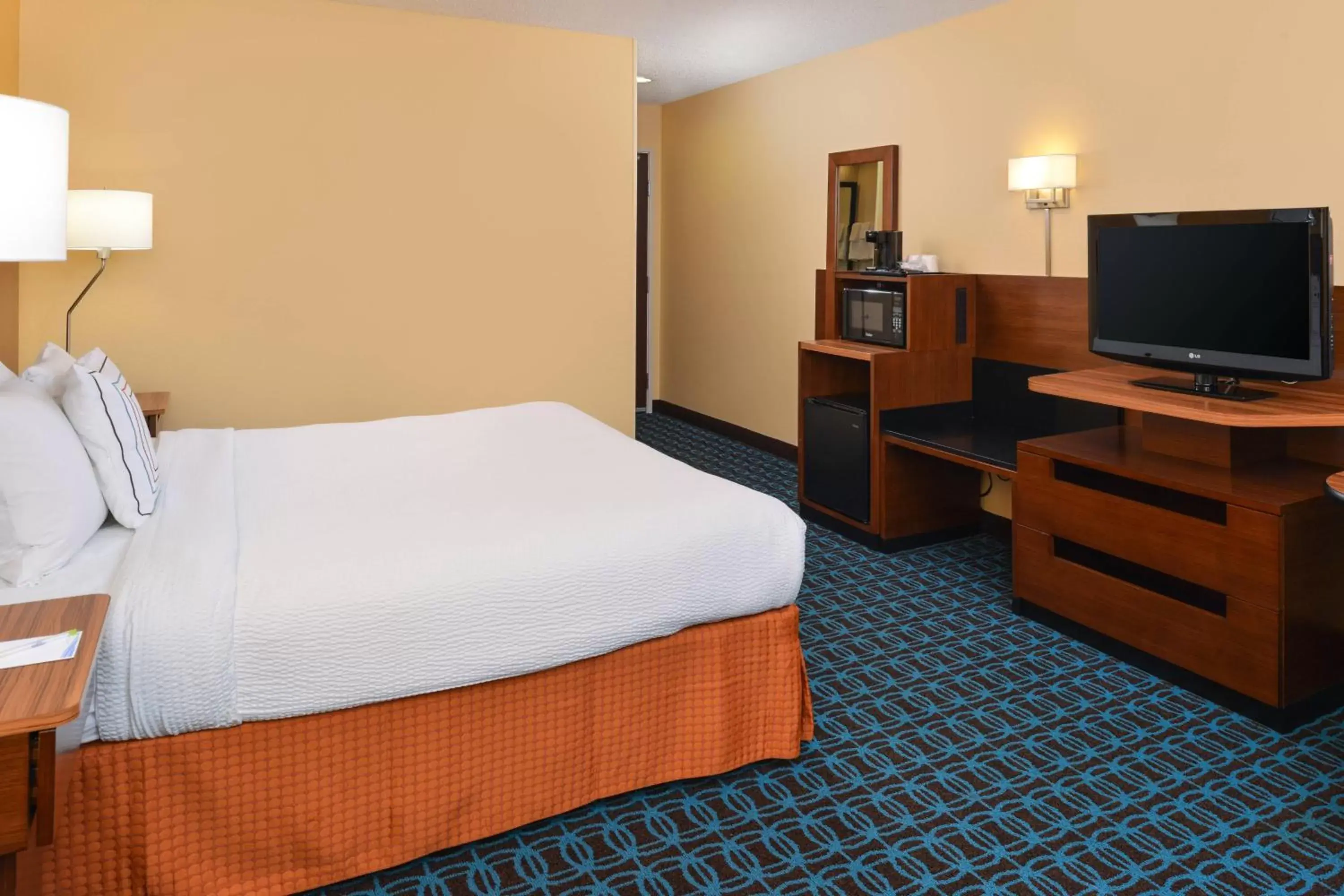 Photo of the whole room, Bed in Fairfield Inn Jacksonville Orange Park