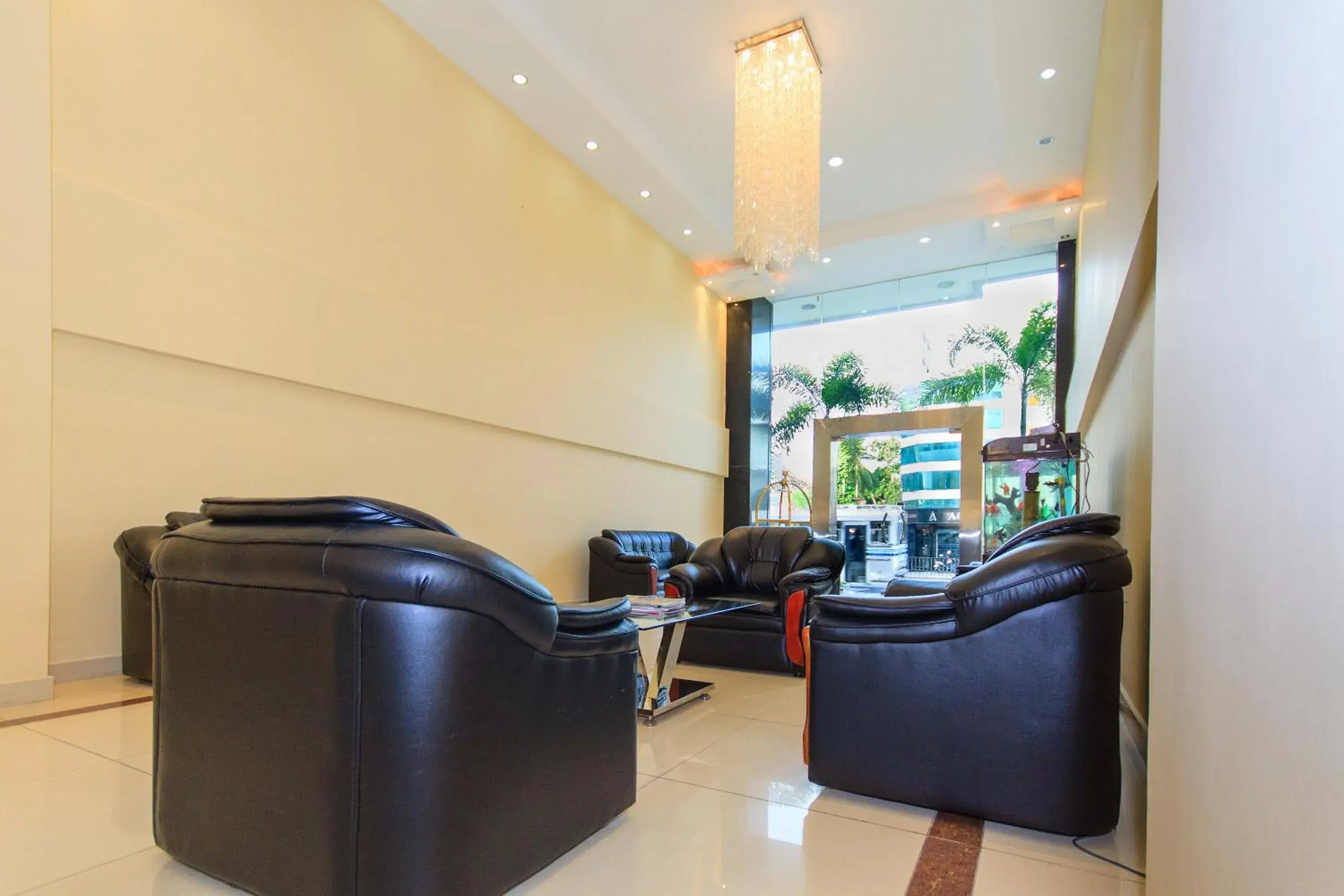 Communal lounge/ TV room, Lobby/Reception in Supun Arcade Residency