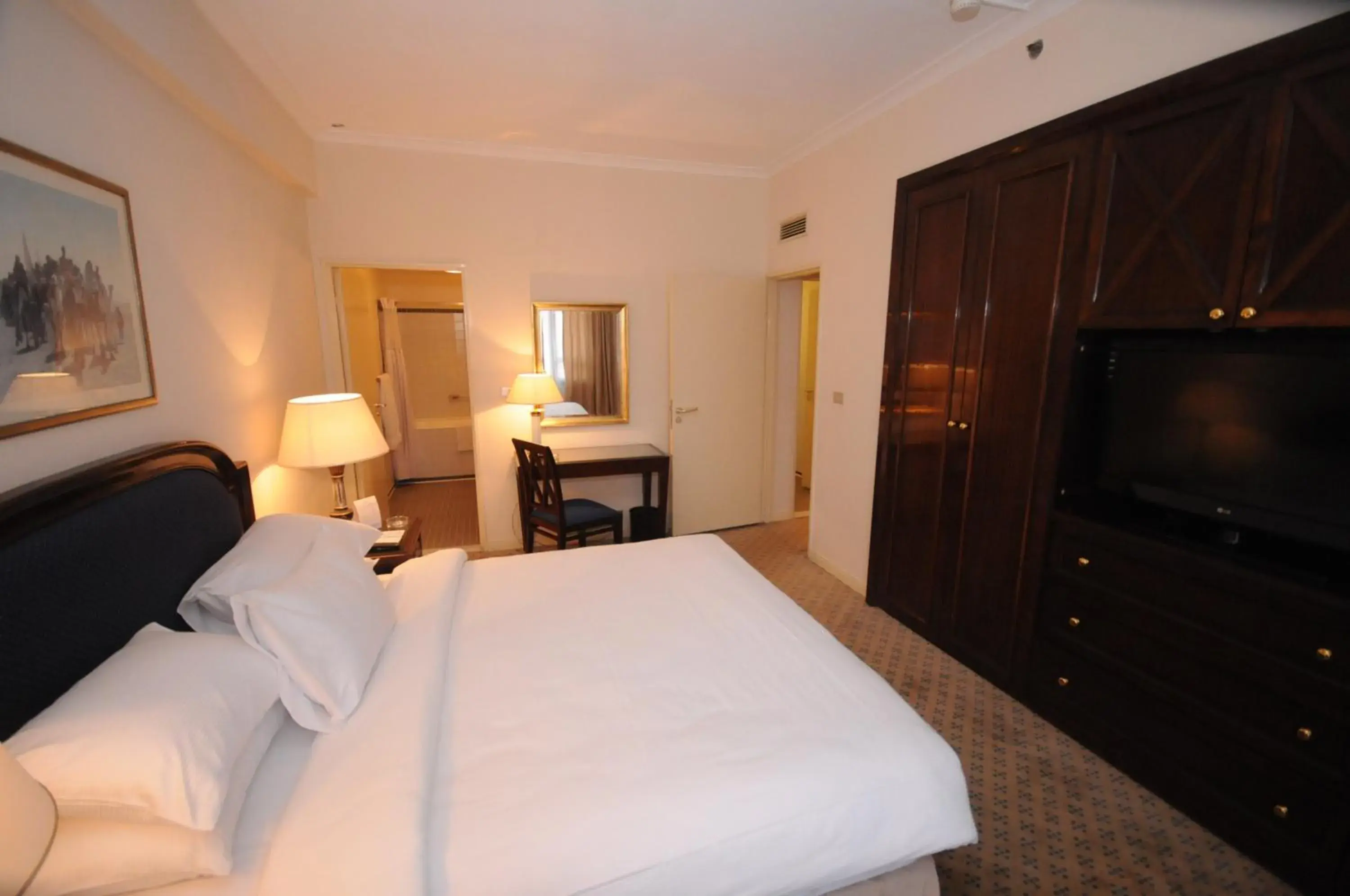 Bed in Cairo World Trade Center Hotel & Residences Bed in Cairo World Trade Center Hotel & Residences