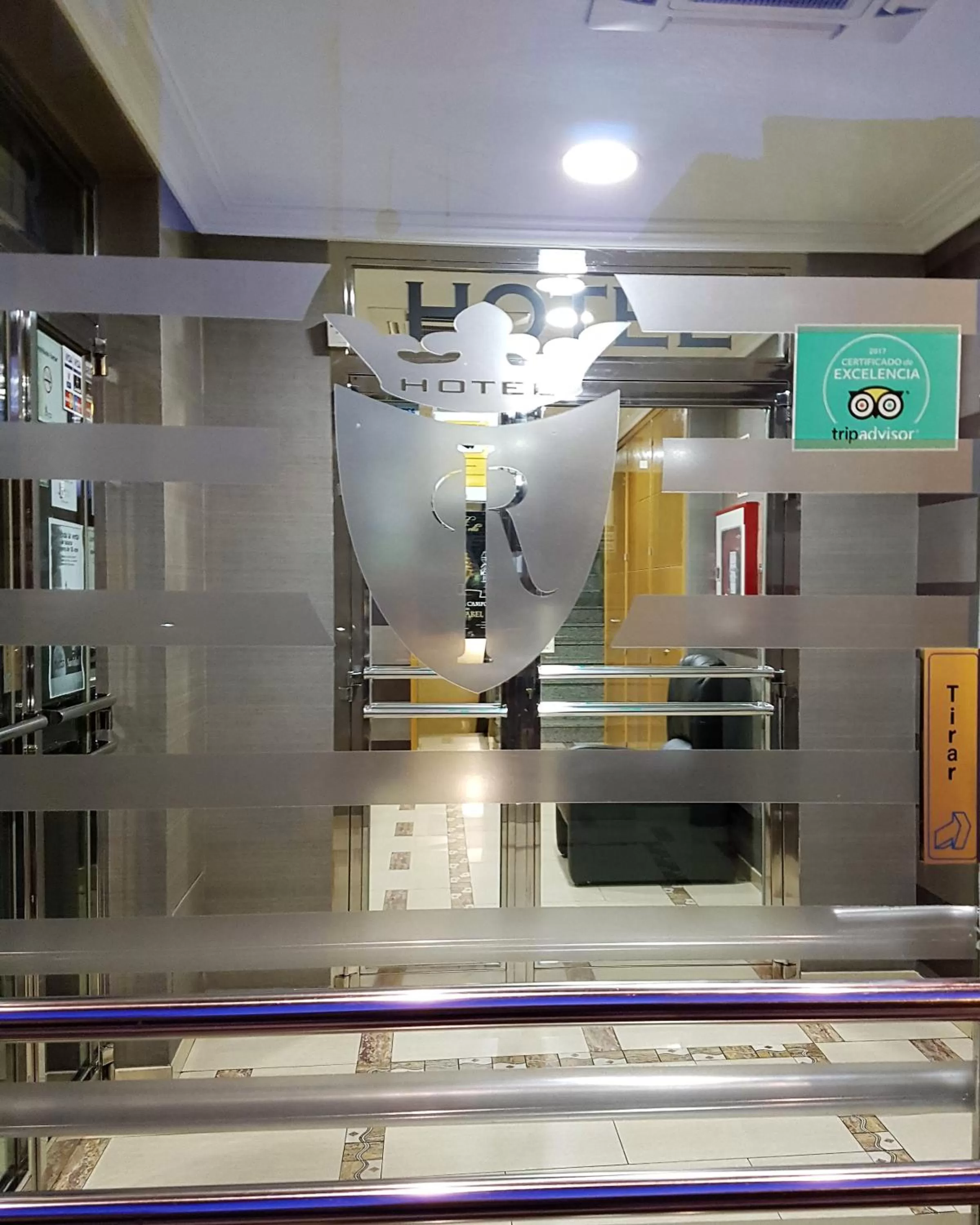 Facade/entrance in Hotel Reina Isabel