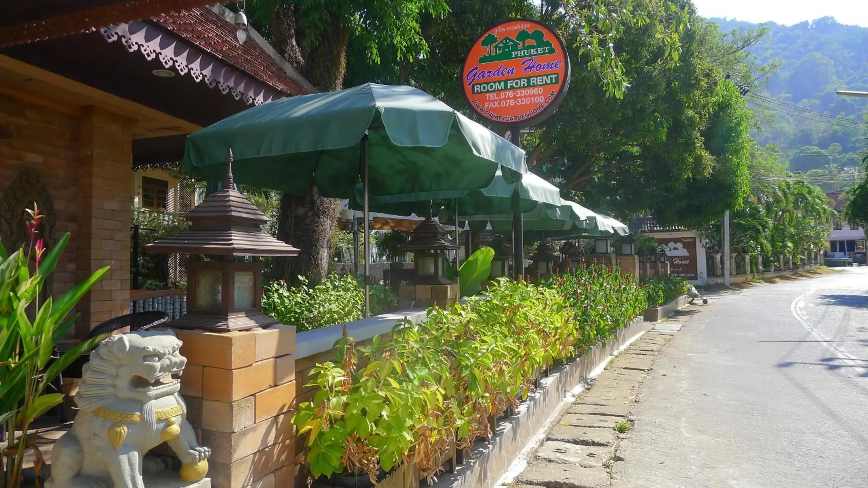 Lobby or reception in Garden Home Kata Lobby or reception in Garden Home Kata