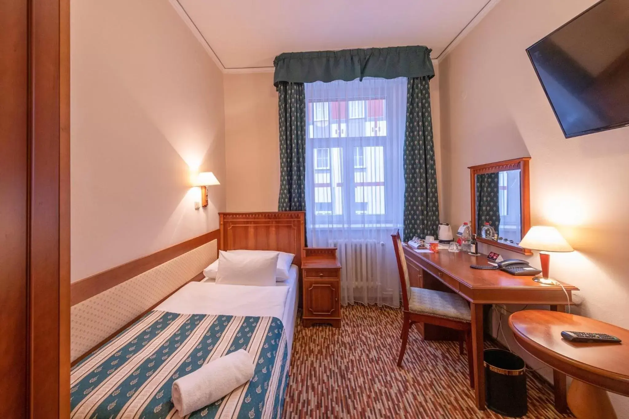 Bedroom in Hotel Meteor Plaza Prague