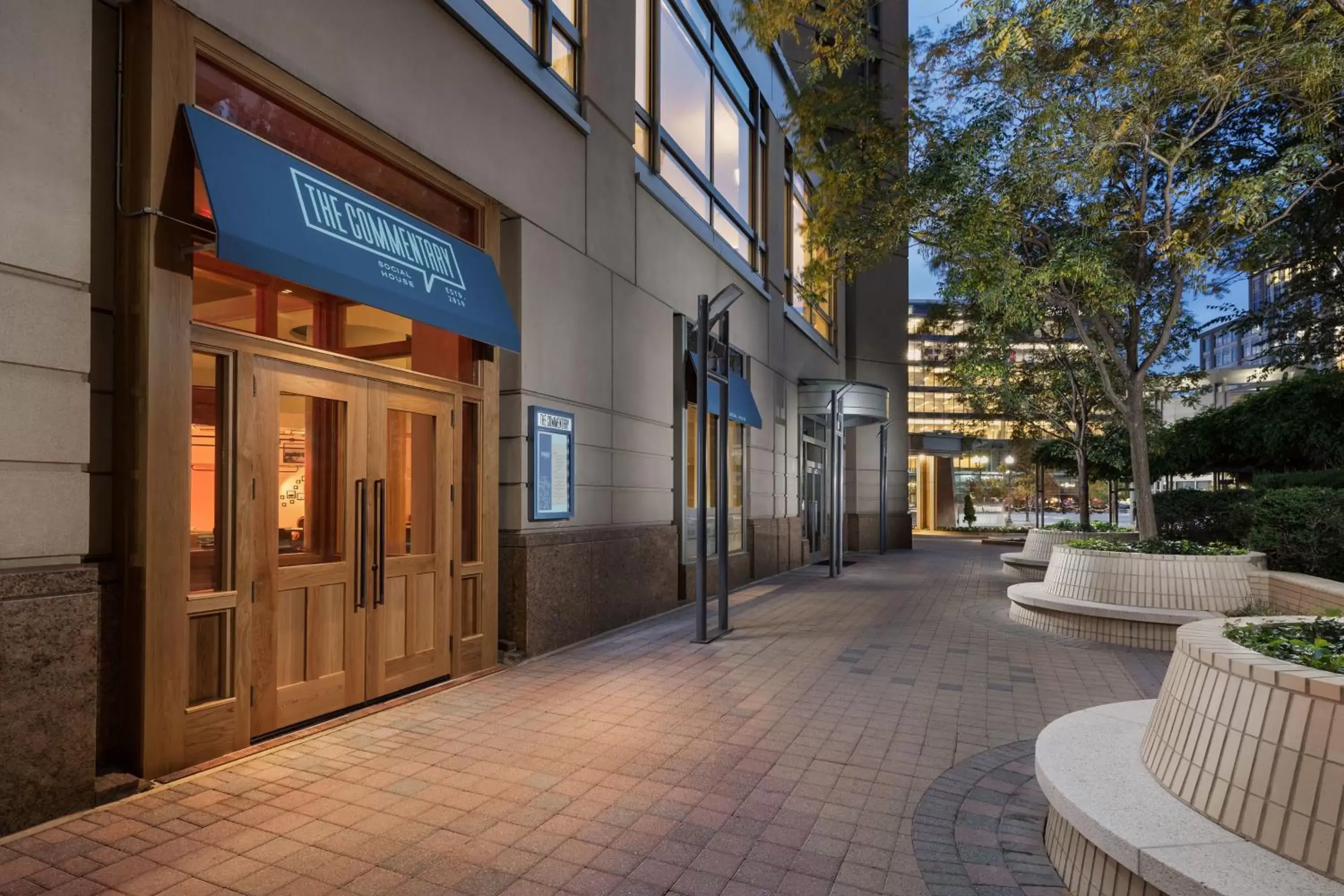 Restaurant/places to eat in The Westin Arlington