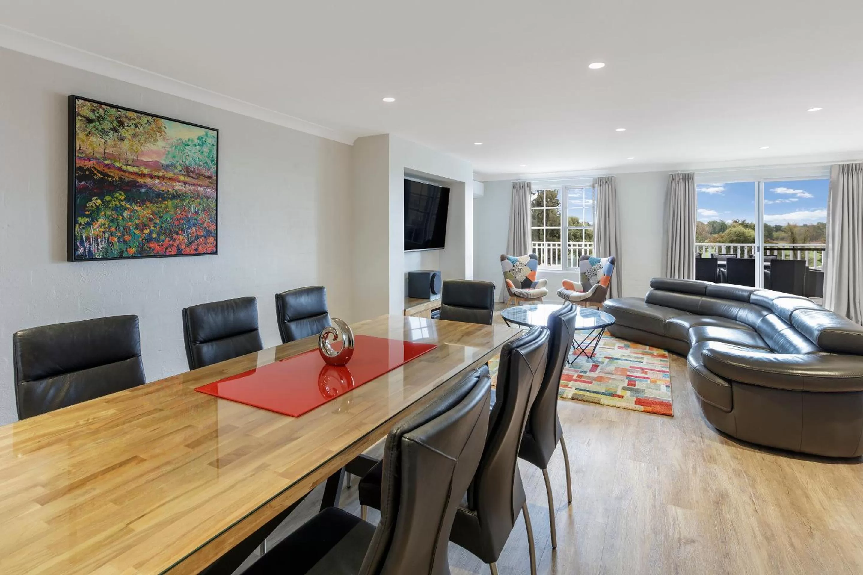 Photo of the whole room in Crowne Plaza Hawkesbury Valley by IHG