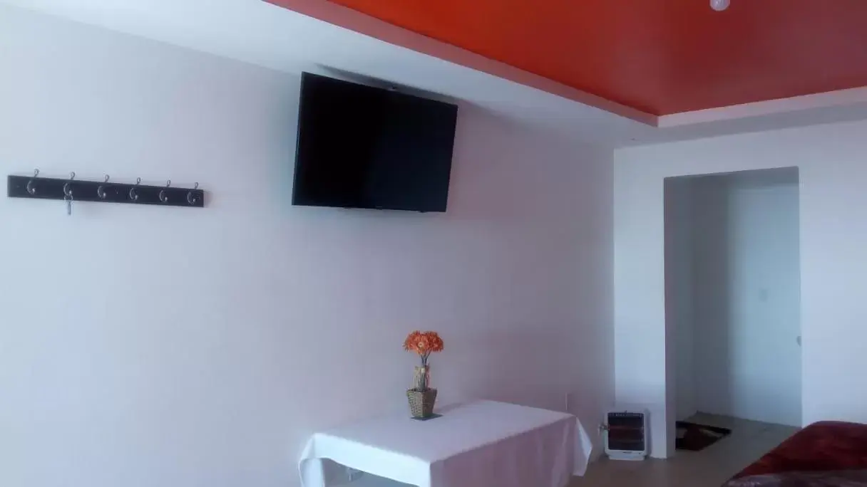 TV/Entertainment Center in Hotel Doña Crucita