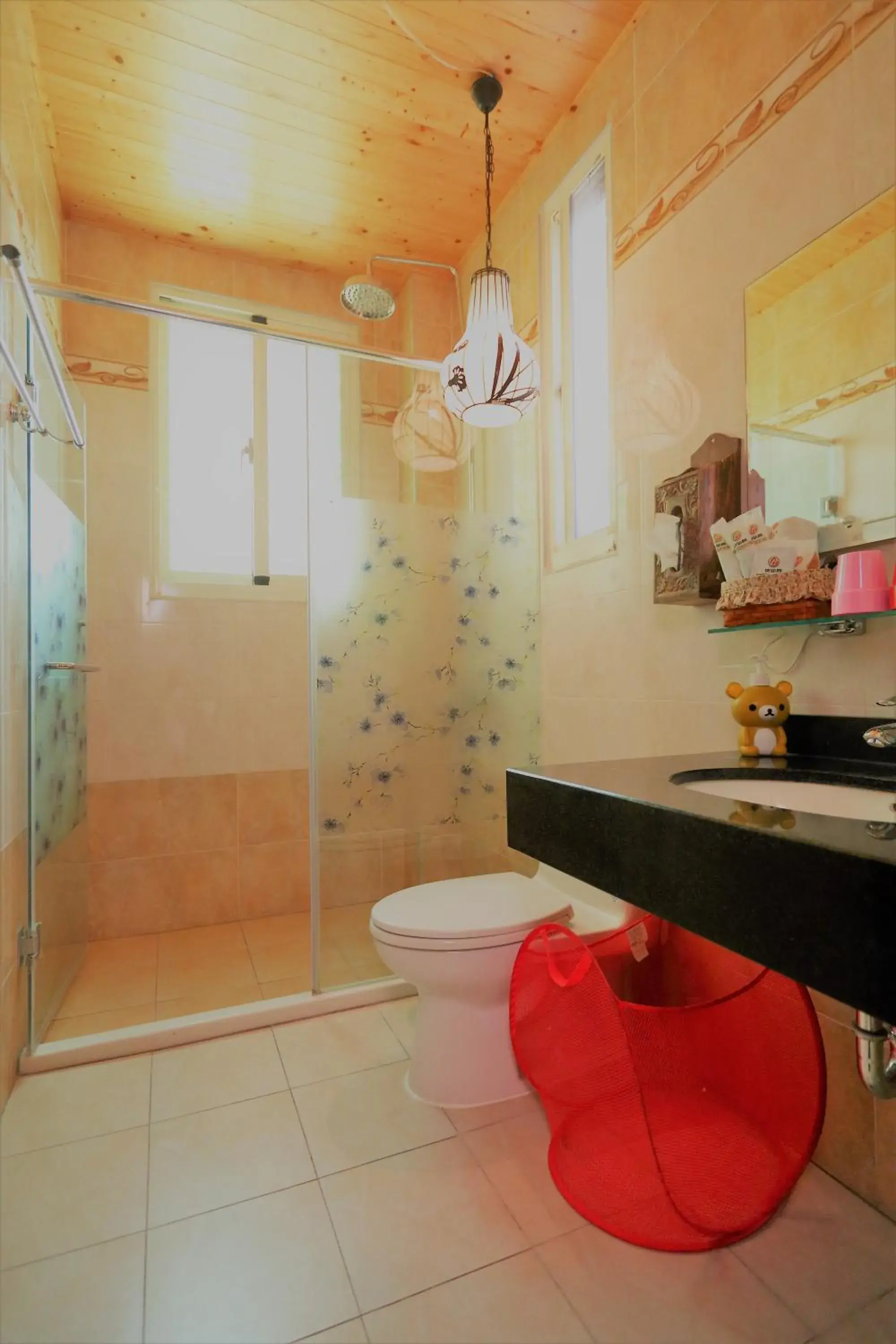 Bathroom in Hualien Paris Home B&B