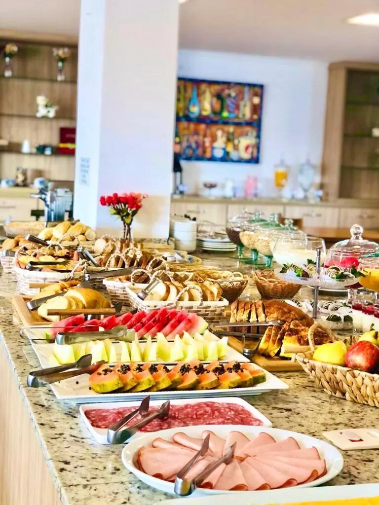 Breakfast in Pousada Itália Moderna