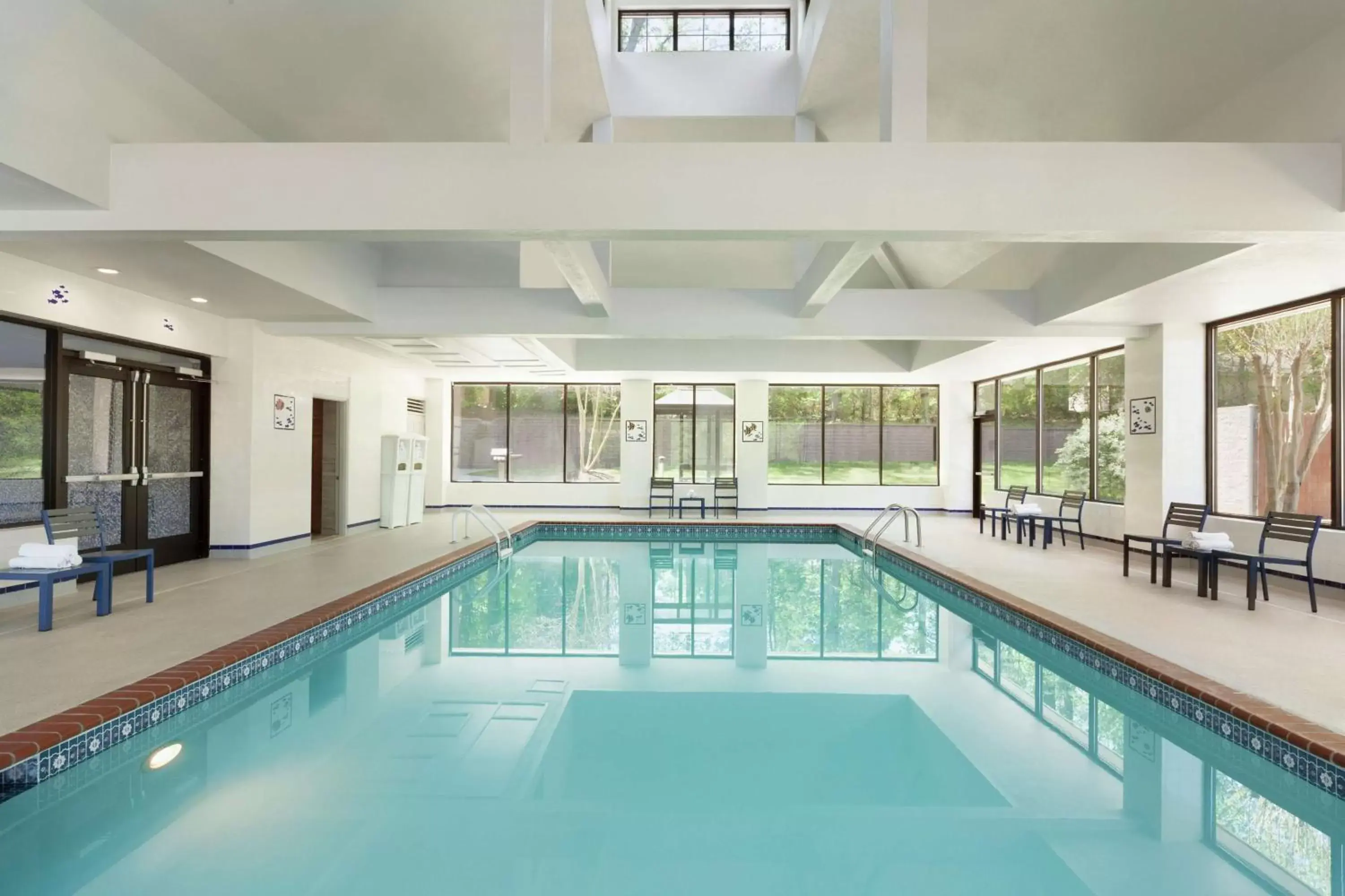 Swimming Pool in Homewood Suites Williamsburg