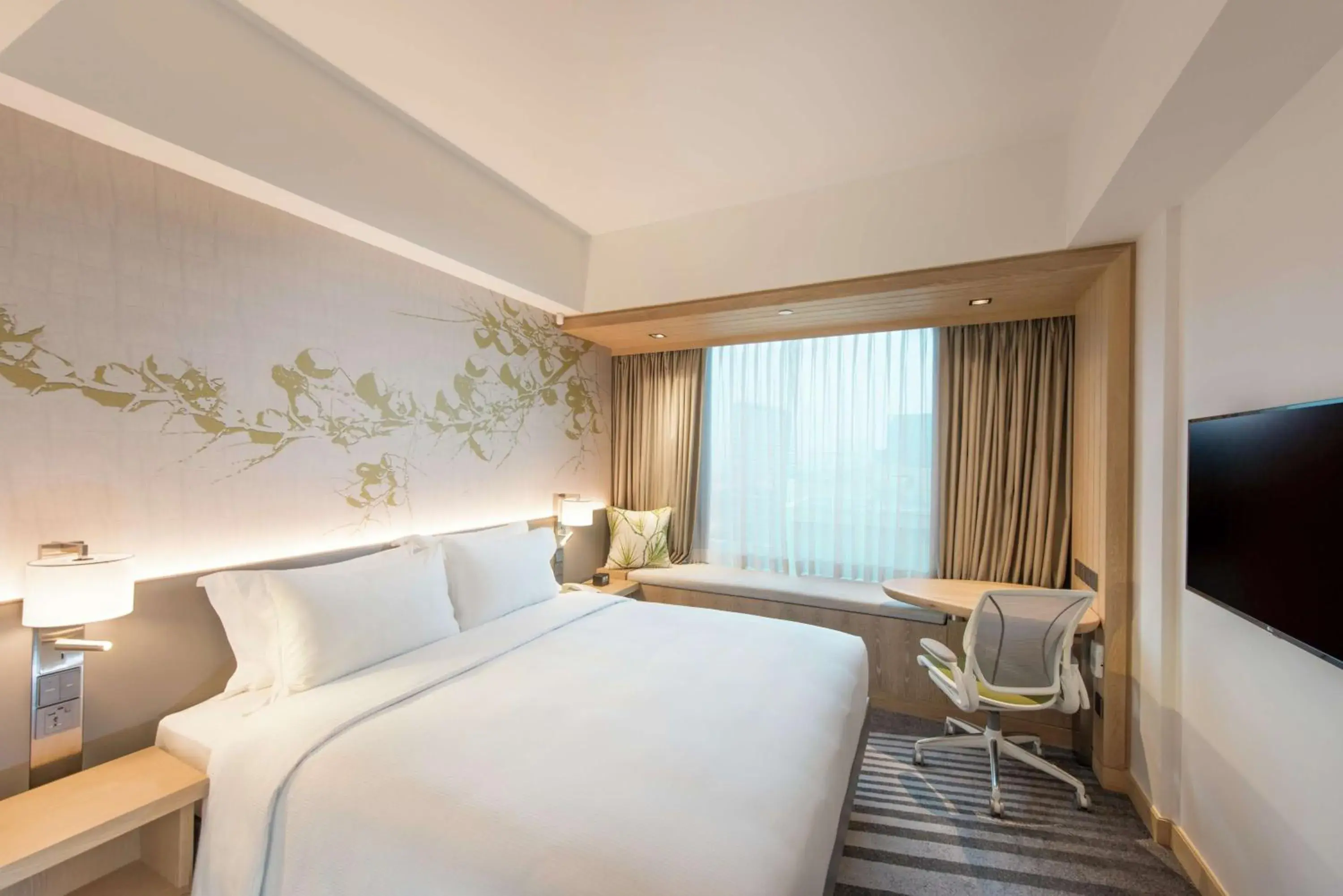 Bedroom, Bed in Hilton Garden Inn Singapore Serangoon