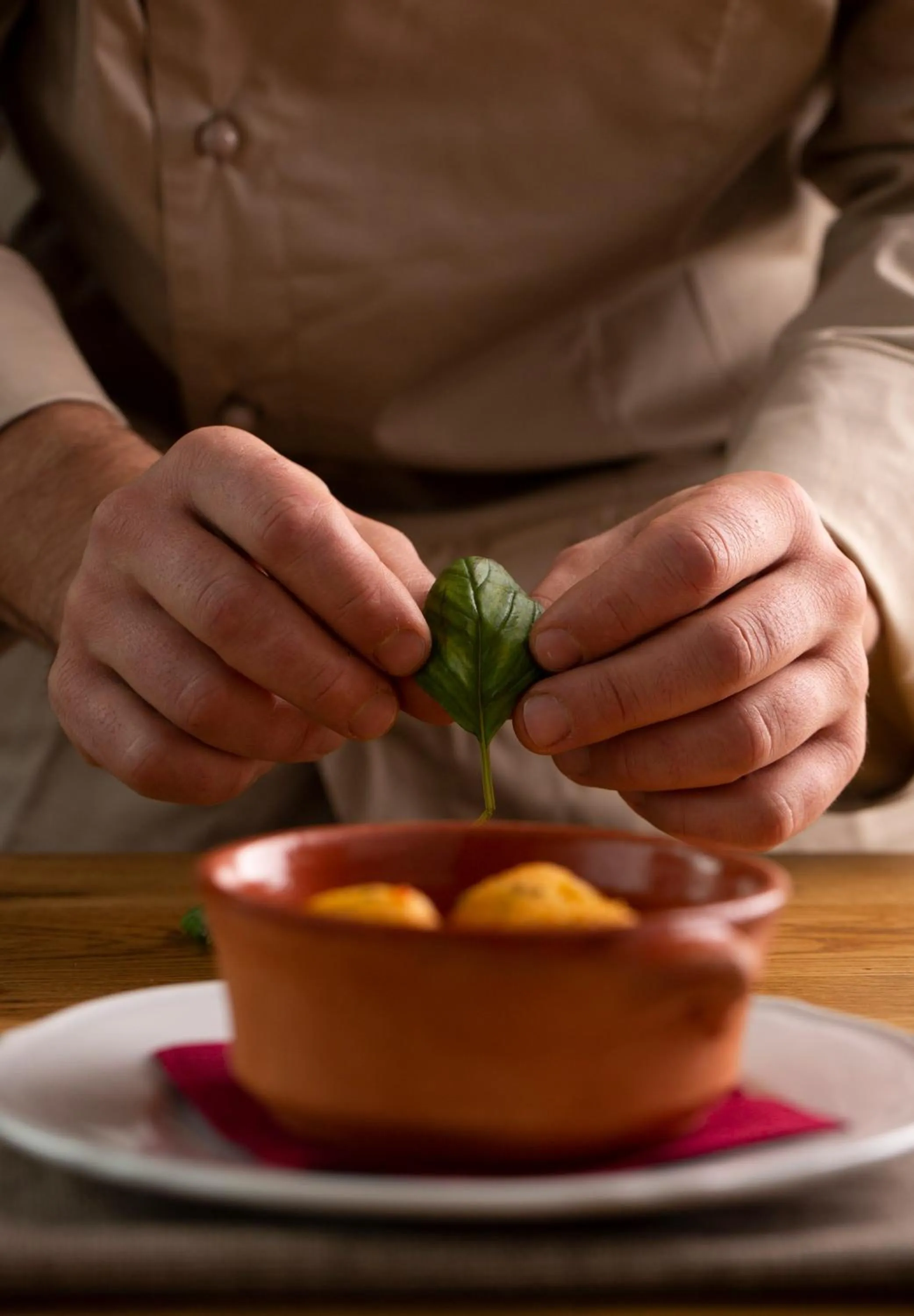 Restaurant/places to eat in Hotel Iris