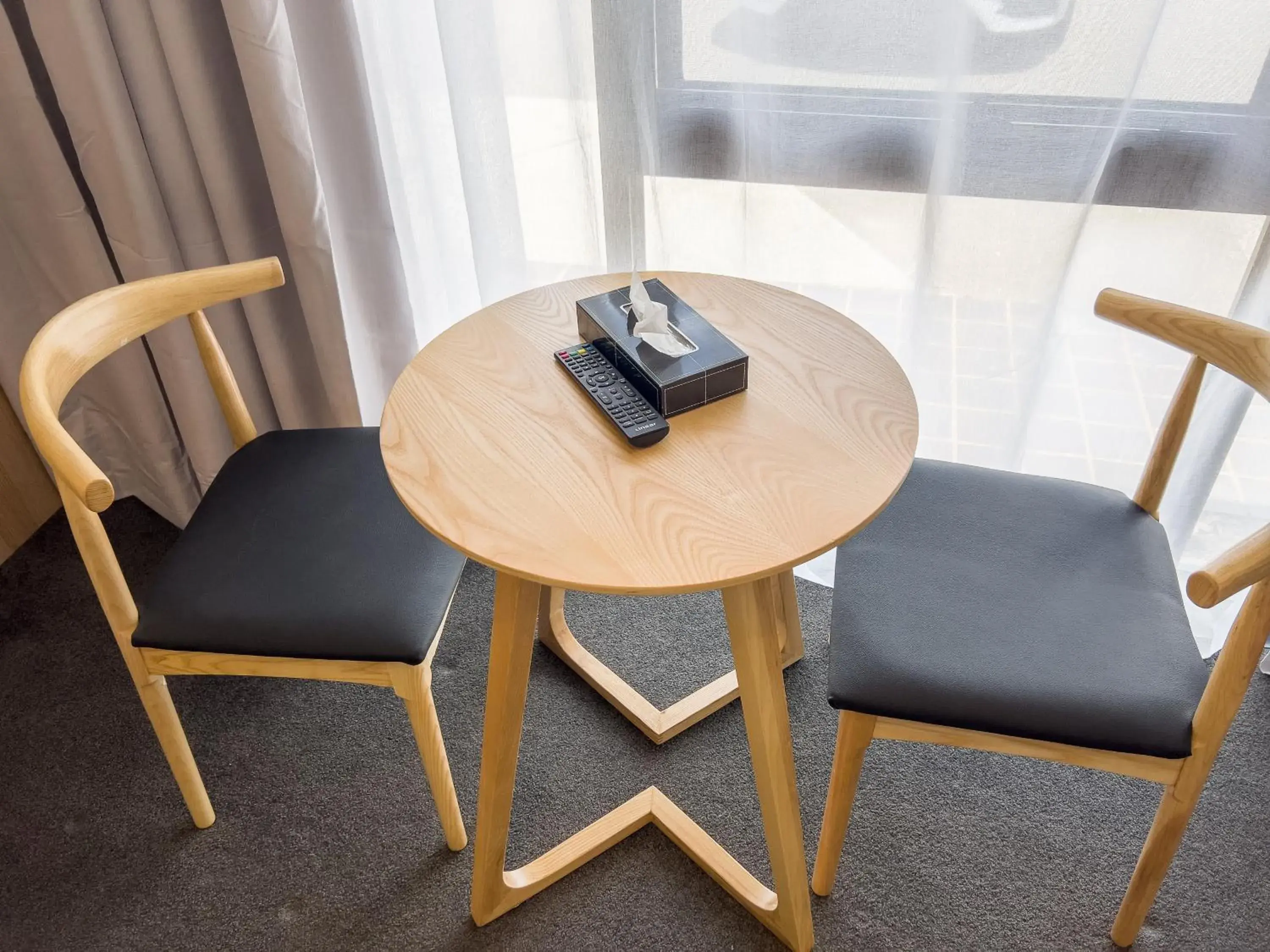 Seating Area in A1 Motels and Apartments Port Fairy