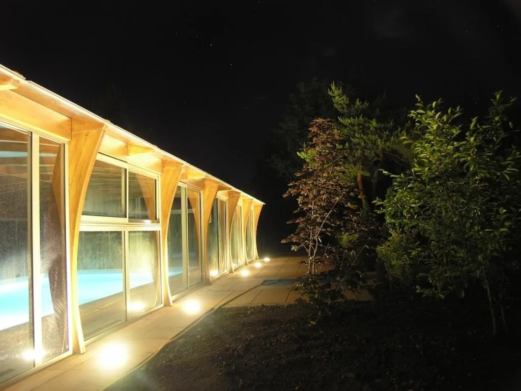 Facade/entrance in Logis Hotel Le Lac