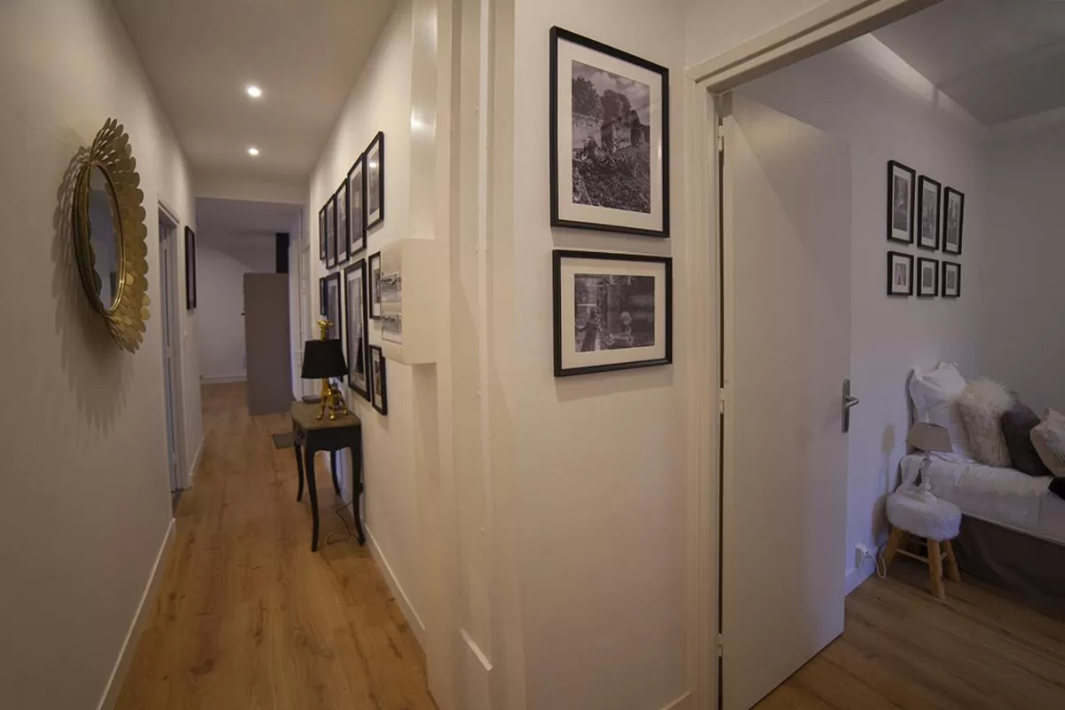 hair dresser, Bed in Bienvenue Chez Nous