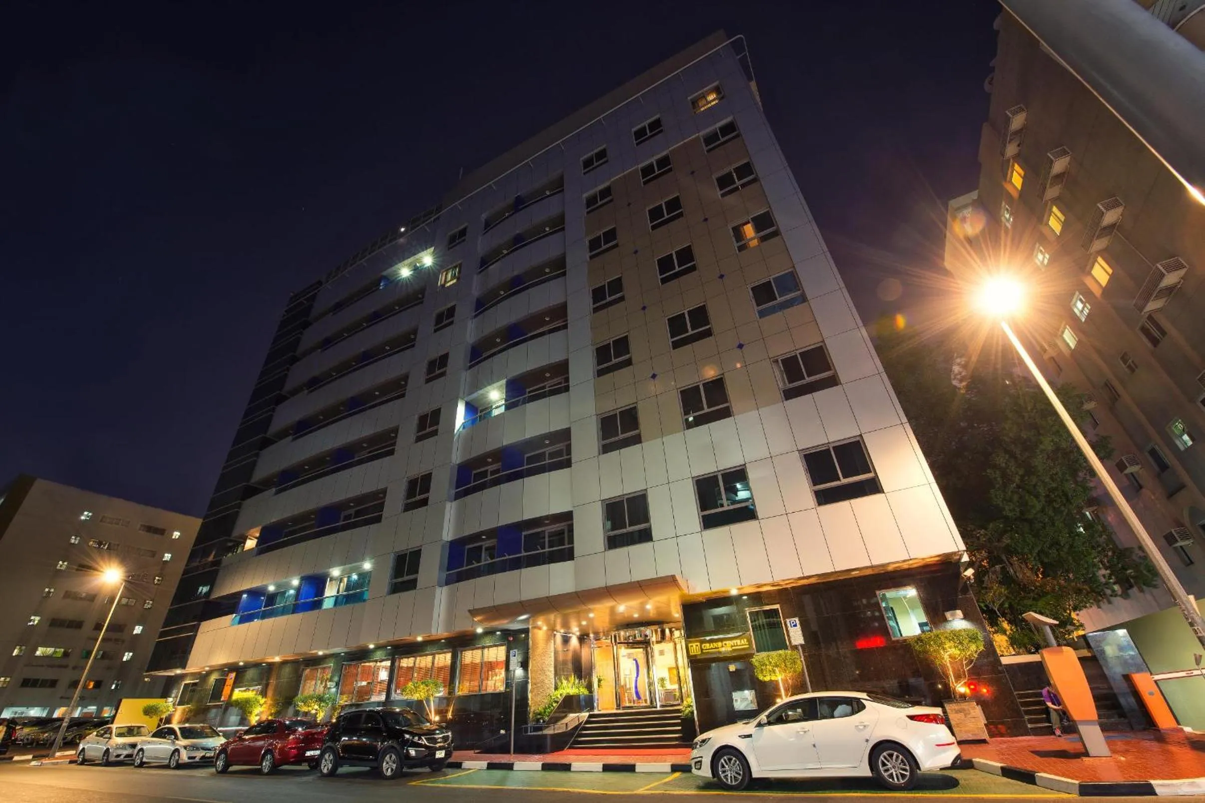 Street view in Grand Central Hotel