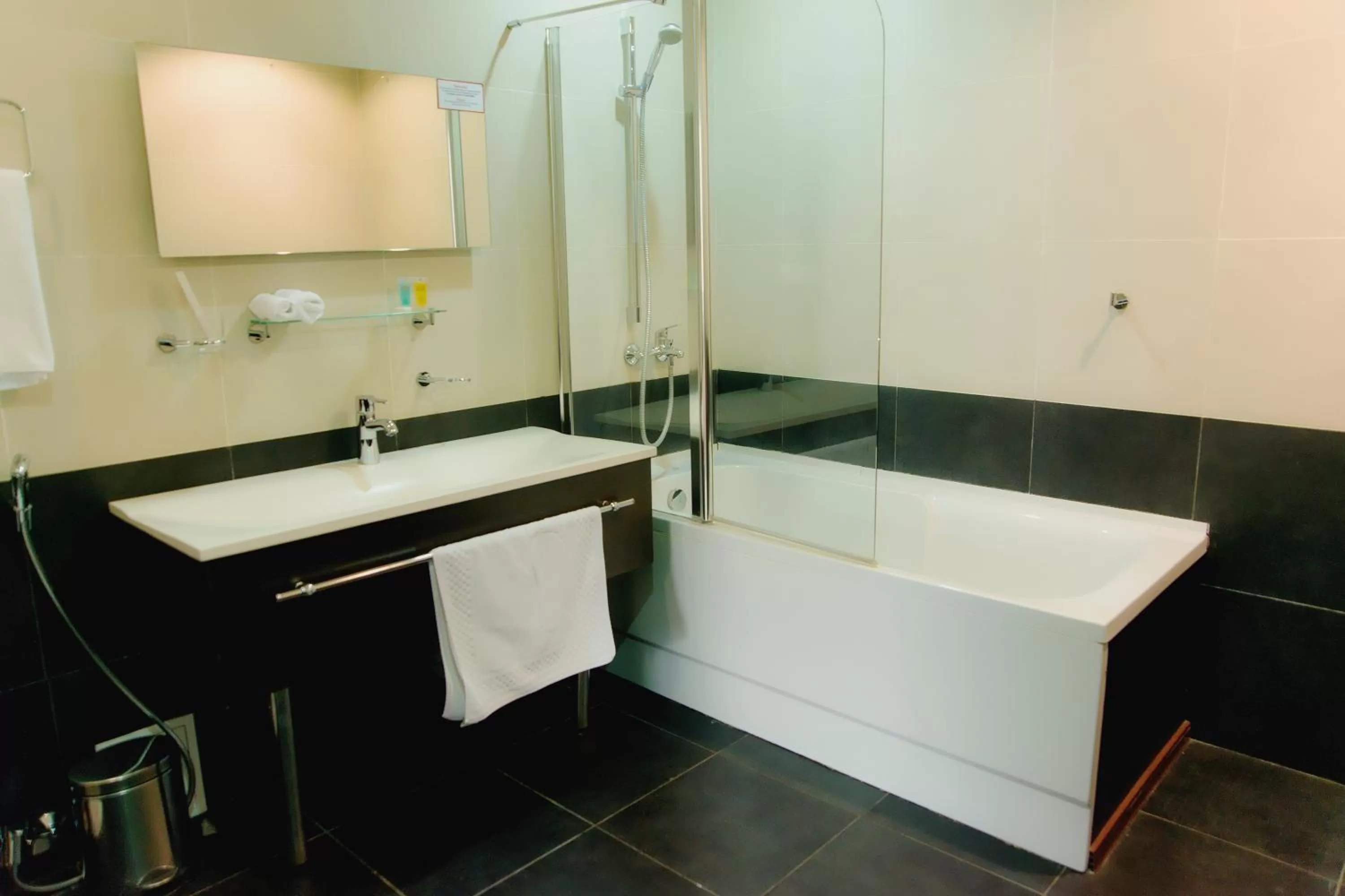 Bathroom in Sapar Standart Hotel