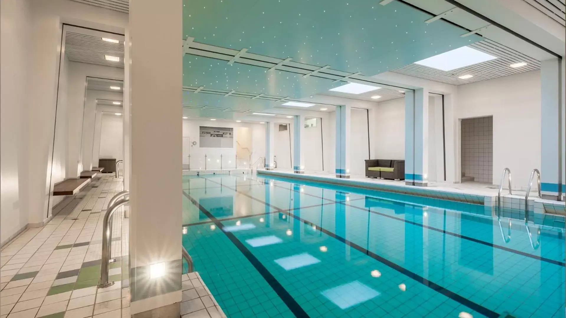 Spa and wellness centre/facilities, Swimming Pool in Hotel Haaga Central Park